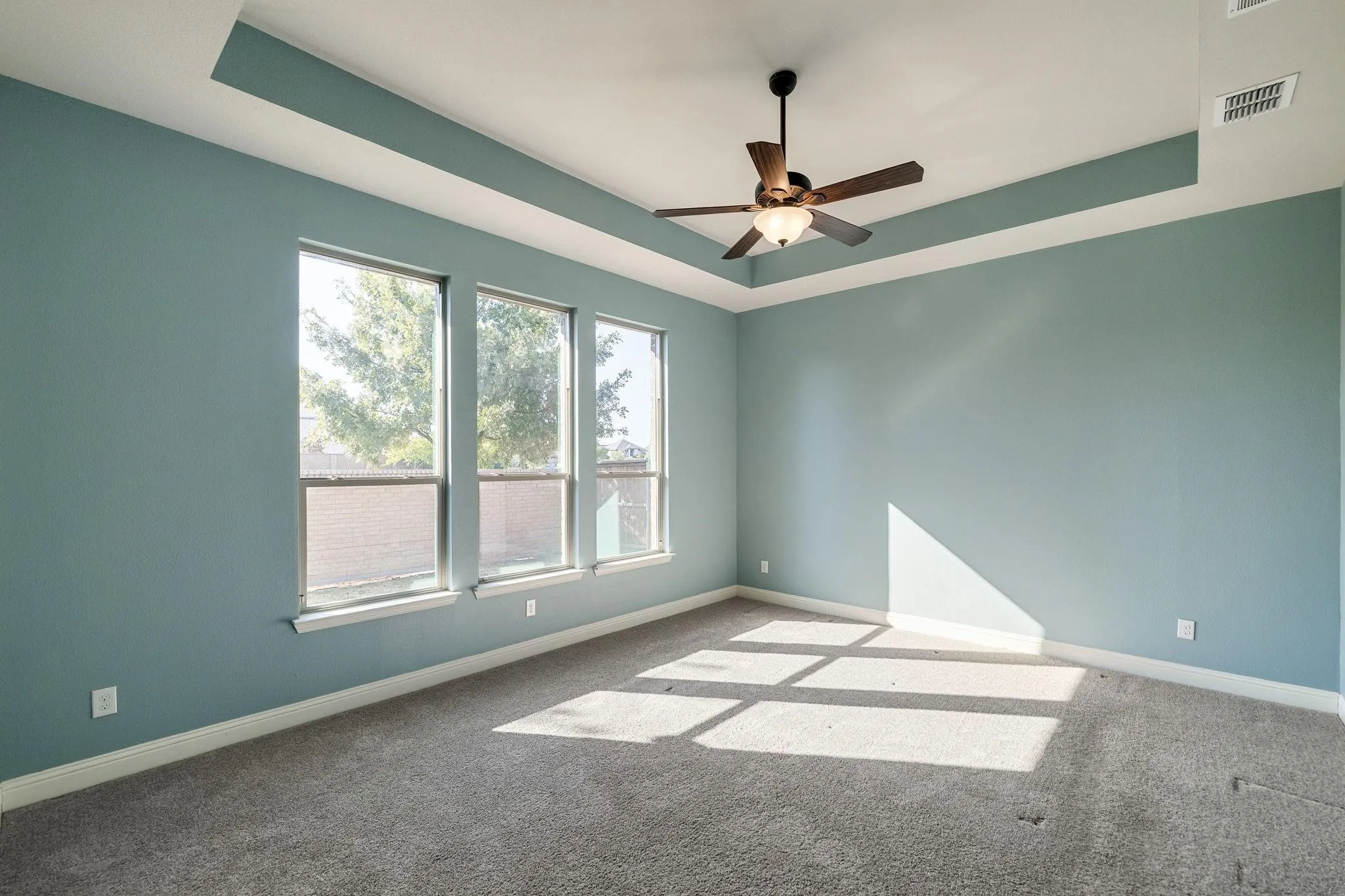 Single Family Residence For Sale in Collin County , 1316 Grassland Drive, Celina, Texas 75009, 4 Bedroom, 4 Bathroom, 3 Garage spaces, 4,076 Sqft, built in 2015, mls#21389106, Real Estate Agent in Celina, Homes For Sale in Collin county, Homes For Sale in Celina, Realtor in Celina Texas, Real Estate Brokerage Independent Realty Texas, Luminita Cordes Realtor
