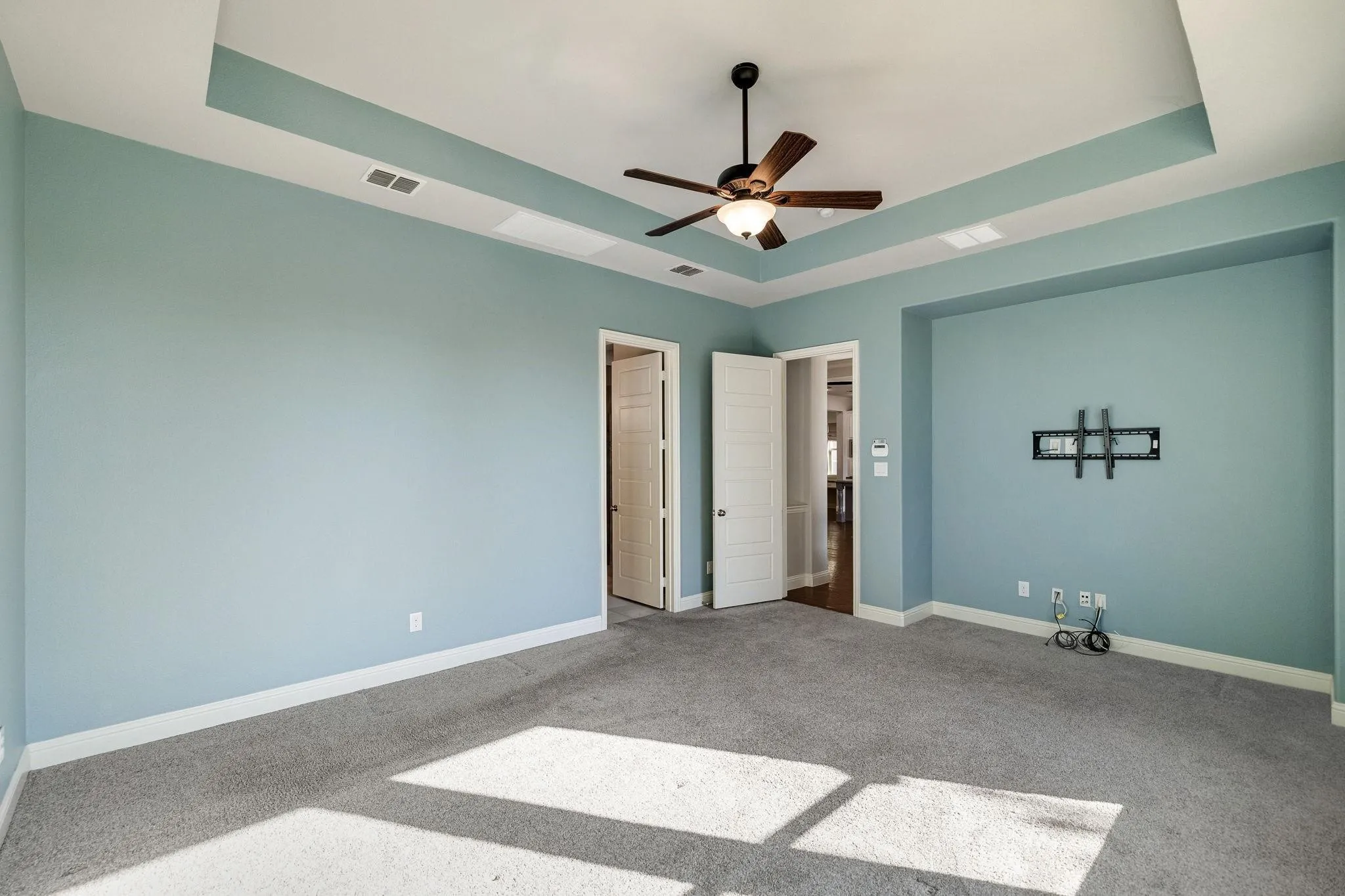 Single Family Residence For Sale in Collin County , 1316 Grassland Drive, Celina, Texas 75009, 4 Bedroom, 4 Bathroom, 3 Garage spaces, 4,076 Sqft, built in 2015, mls#21389106, Real Estate Agent in Celina, Homes For Sale in Collin county, Homes For Sale in Celina, Realtor in Celina Texas, Real Estate Brokerage Independent Realty Texas, Luminita Cordes Realtor
