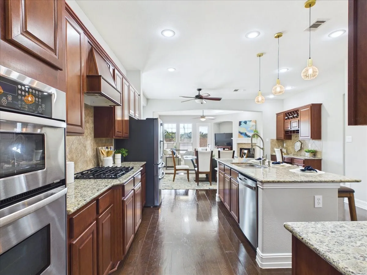 Single Family Residence For Sale in Denton County , 12701 Tealsky Drive, Frisco, Texas 75033, 3 Bedroom, 2 Bathroom, 2 Garage spaces, 2,211 Sqft, built in 2011, mls#21388157, Real Estate Agent in Frisco, Homes For Sale in Denton county, Homes For Sale in Frisco, Realtor in Frisco Texas, Real Estate Brokerage Independent Realty Texas, Luminita Cordes Realtor