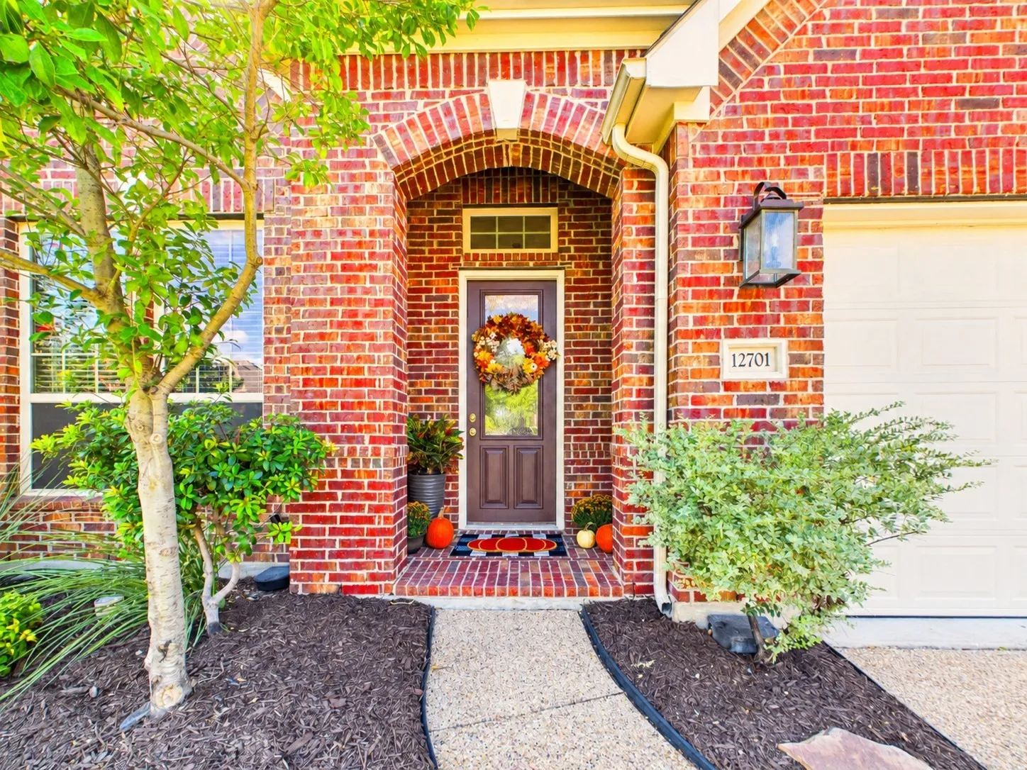 Single Family Residence For Sale in Denton County , 12701 Tealsky Drive, Frisco, Texas 75033, 3 Bedroom, 2 Bathroom, 2 Garage spaces, 2,211 Sqft, built in 2011, mls#21388157, Real Estate Agent in Frisco, Homes For Sale in Denton county, Homes For Sale in Frisco, Realtor in Frisco Texas, Real Estate Brokerage Independent Realty Texas, Luminita Cordes Realtor