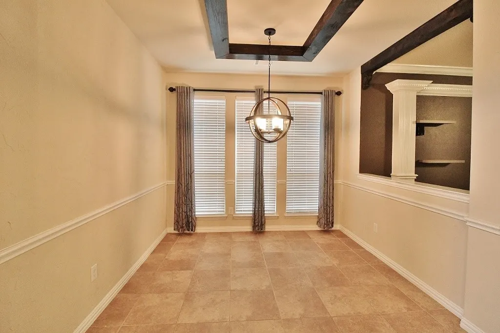 Single Family Residence For Rent in Ellis County , 110 White Oak Lane, Red Oak, Texas 75154, 4 Bedroom, 4 Bathroom, 2 Garage spaces, 3,720 Sqft, built in 2015, mls#21389121, Real Estate Agent in Red Oak, Homes For Rent in Ellis county, Homes For Rent in Red Oak, Realtor in Red Oak Texas, Real Estate Brokerage Independent Realty Texas, Luminita Cordes Realtor