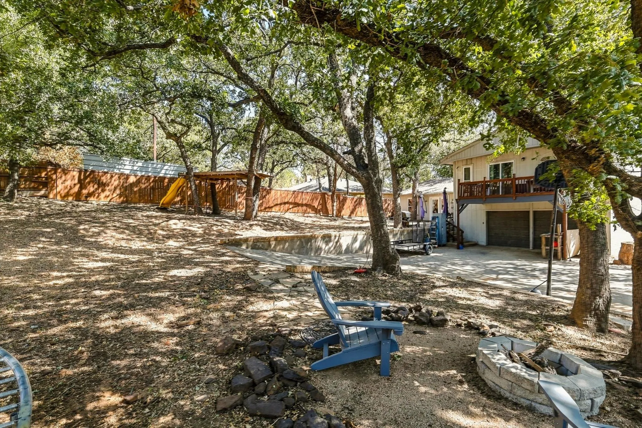 Single Family Residence For Sale in Denton County , 1003 Hopkins Drive, Denton, Texas 76205, 4 Bedroom, 3 Bathroom, 2 Garage spaces, 3,120 Sqft, built in 1970, mls#21388605, Real Estate Agent in Denton, Homes For Sale in Denton county, Homes For Sale in Denton, Realtor in Denton Texas, Real Estate Brokerage Independent Realty Texas, Luminita Cordes Realtor