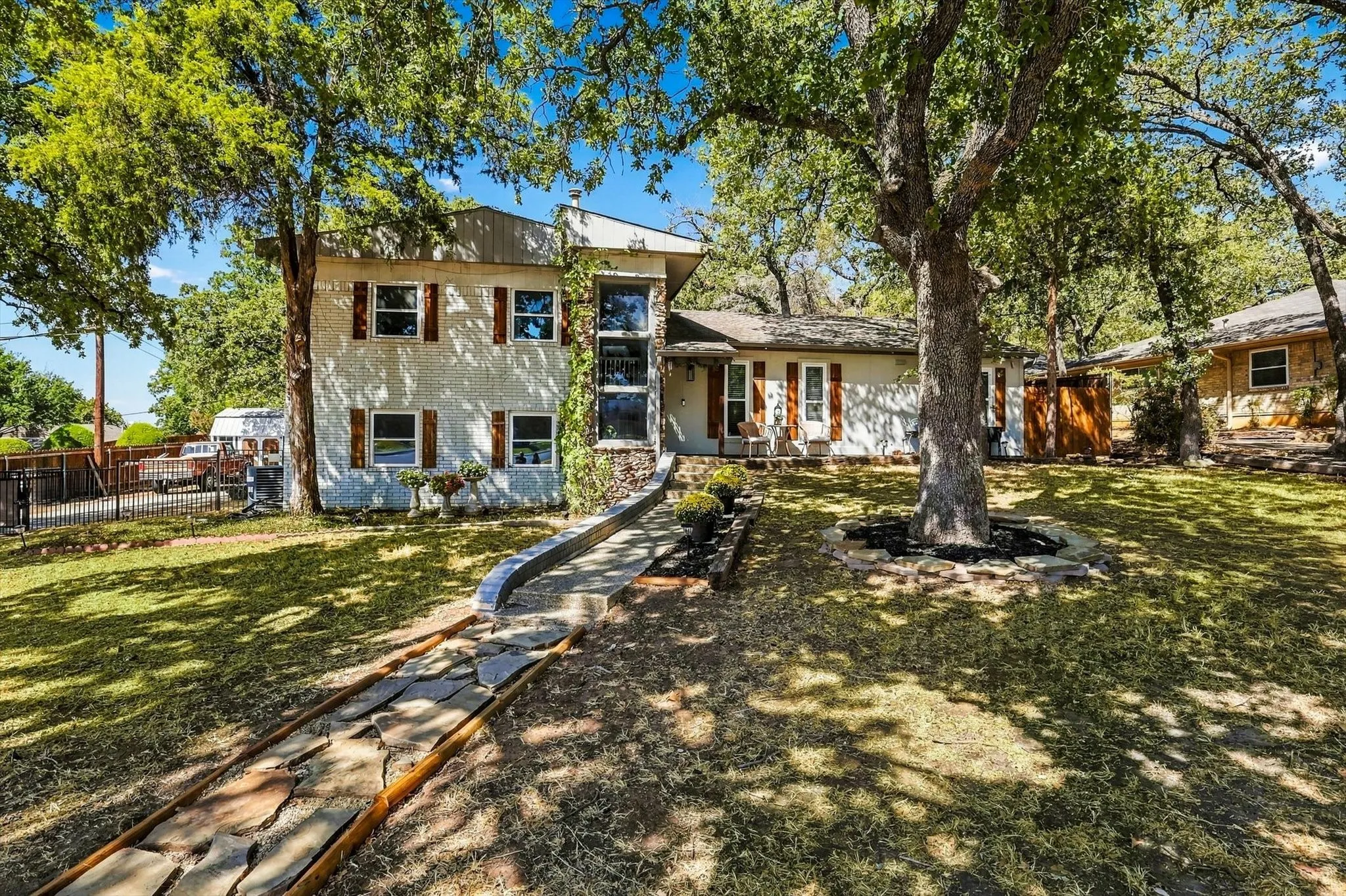 Single Family Residence For Sale