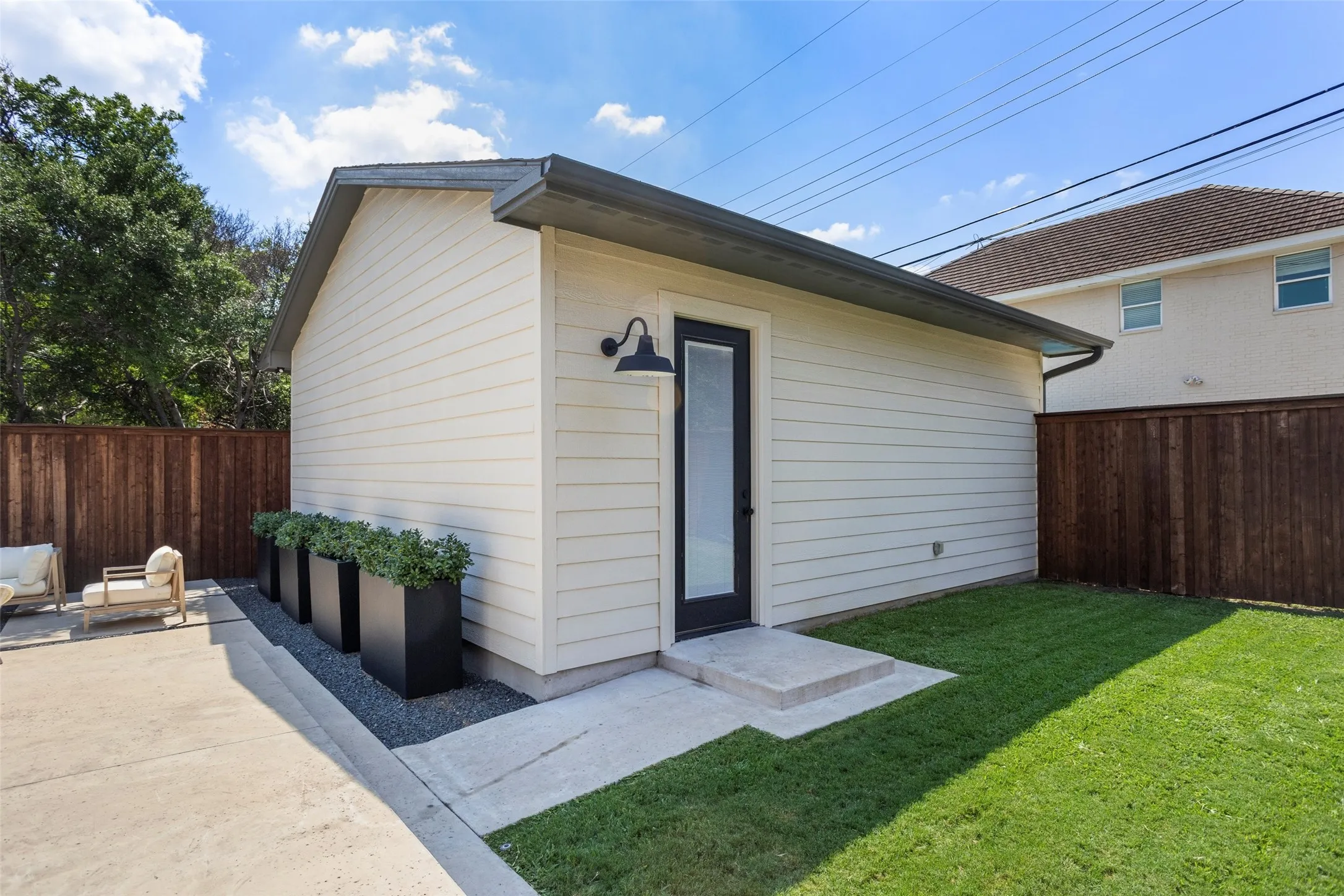 Single Family Residence For Sale in Tarrant County , 4609 El Campo Avenue, Fort Worth, Texas 76107, 3 Bedroom, 2 Bathroom, 2 Garage spaces, 1,628 Sqft, built in 1930, mls#21388382, Real Estate Agent in Fort Worth, Homes For Sale in Tarrant county, Homes For Sale in Fort Worth, Realtor in Fort Worth Texas, Real Estate Brokerage Independent Realty Texas, Luminita Cordes Realtor