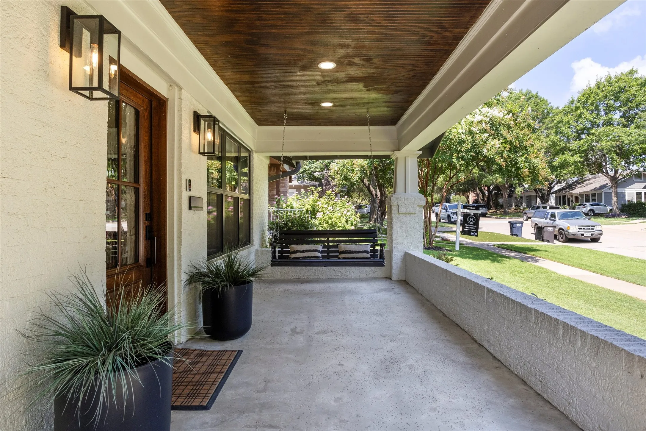 Single Family Residence For Sale in Tarrant County , 4609 El Campo Avenue, Fort Worth, Texas 76107, 3 Bedroom, 2 Bathroom, 2 Garage spaces, 1,628 Sqft, built in 1930, mls#21388382, Real Estate Agent in Fort Worth, Homes For Sale in Tarrant county, Homes For Sale in Fort Worth, Realtor in Fort Worth Texas, Real Estate Brokerage Independent Realty Texas, Luminita Cordes Realtor
