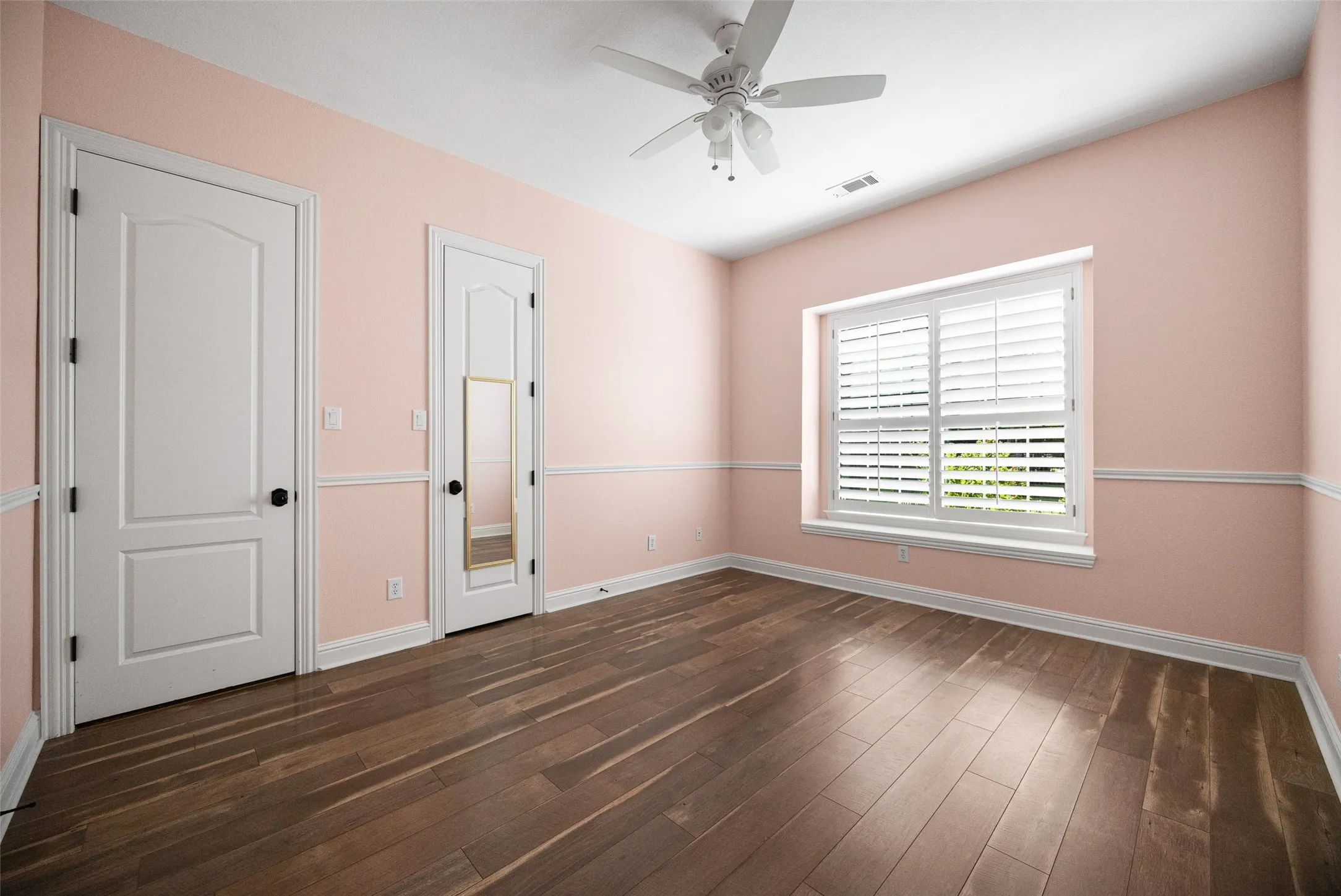 Single Family Residence For Sale in Collin County , 5801 Bracknell Drive, Parker, Texas 75002, 5 Bedroom, 4 Bathroom, 3 Garage spaces, 4,007 Sqft, built in 2003, mls#21388250, Real Estate Agent in Parker, Homes For Sale in Collin county, Homes For Sale in Parker, Realtor in Parker Texas, Real Estate Brokerage Independent Realty Texas, Luminita Cordes Realtor