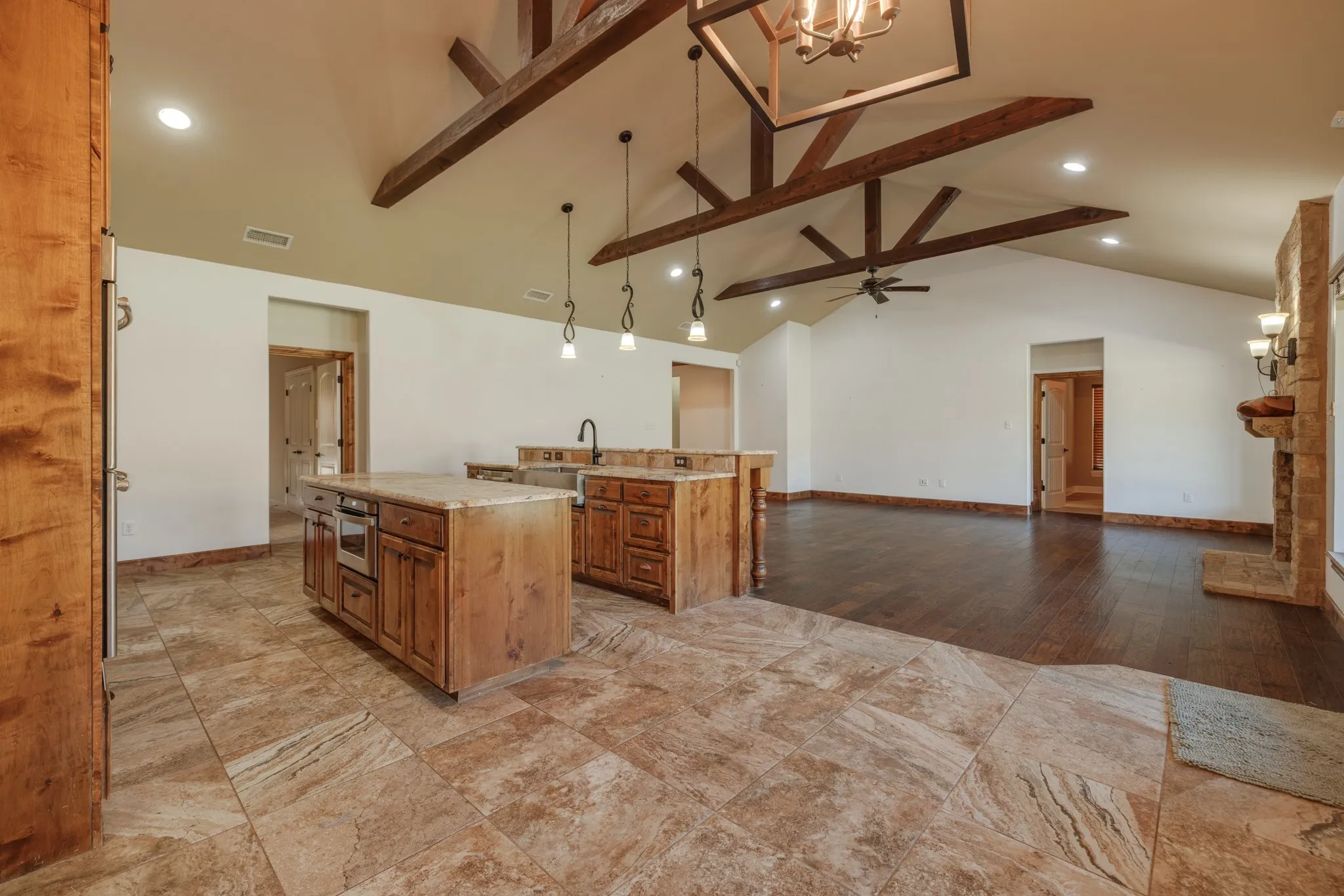 Single Family Residence For Sale in Taylor County , 181 Cougar Run, Tuscola, Texas 79562, 5 Bedroom, 3 Bathroom, 3 Garage spaces, 2,543 Sqft, built in 2014, mls#21388554, Real Estate Agent in Tuscola, Homes For Sale in Taylor county, Homes For Sale in Tuscola, Realtor in Tuscola Texas, Real Estate Brokerage Independent Realty Texas, Luminita Cordes Realtor