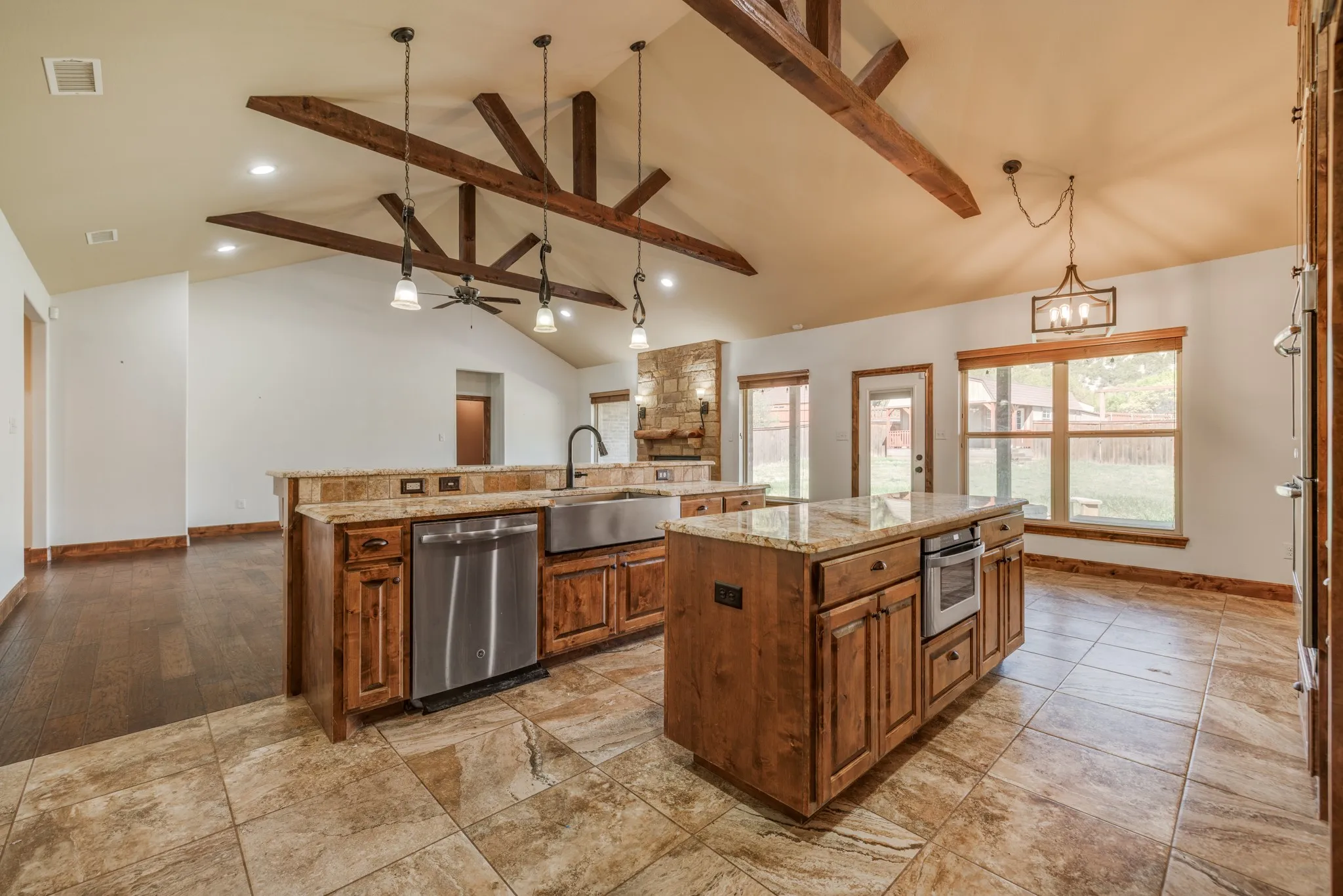 Single Family Residence For Sale in Taylor County , 181 Cougar Run, Tuscola, Texas 79562, 5 Bedroom, 3 Bathroom, 3 Garage spaces, 2,543 Sqft, built in 2014, mls#21388554, Real Estate Agent in Tuscola, Homes For Sale in Taylor county, Homes For Sale in Tuscola, Realtor in Tuscola Texas, Real Estate Brokerage Independent Realty Texas, Luminita Cordes Realtor