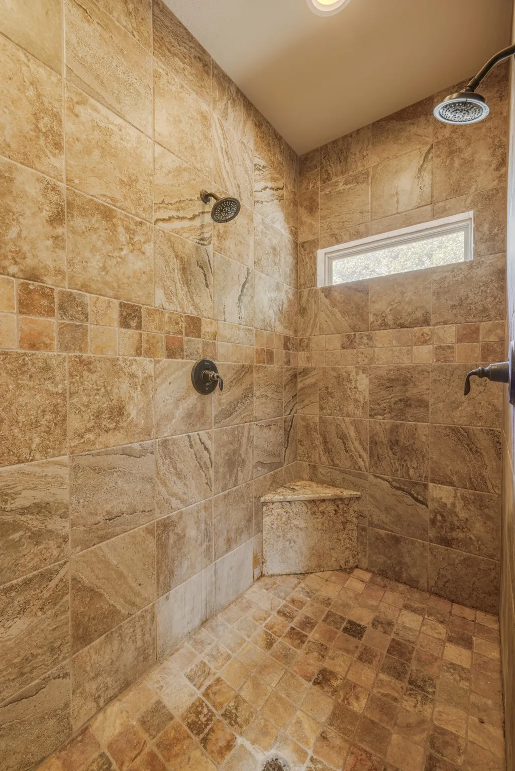 Single Family Residence For Sale in Taylor County , 181 Cougar Run, Tuscola, Texas 79562, 5 Bedroom, 3 Bathroom, 3 Garage spaces, 2,543 Sqft, built in 2014, mls#21388554, Real Estate Agent in Tuscola, Homes For Sale in Taylor county, Homes For Sale in Tuscola, Realtor in Tuscola Texas, Real Estate Brokerage Independent Realty Texas, Luminita Cordes Realtor