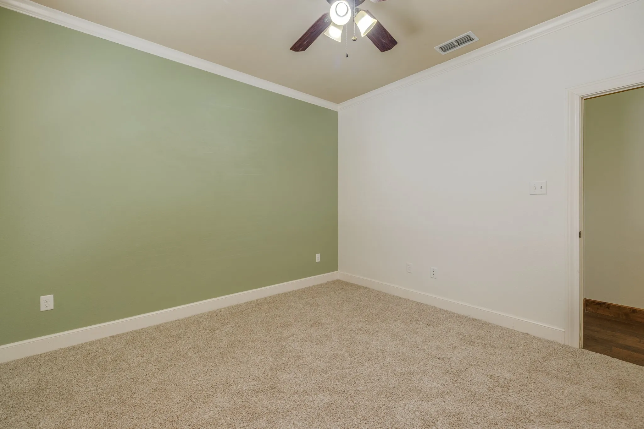 Single Family Residence For Sale in Taylor County , 181 Cougar Run, Tuscola, Texas 79562, 5 Bedroom, 3 Bathroom, 3 Garage spaces, 2,543 Sqft, built in 2014, mls#21388554, Real Estate Agent in Tuscola, Homes For Sale in Taylor county, Homes For Sale in Tuscola, Realtor in Tuscola Texas, Real Estate Brokerage Independent Realty Texas, Luminita Cordes Realtor
