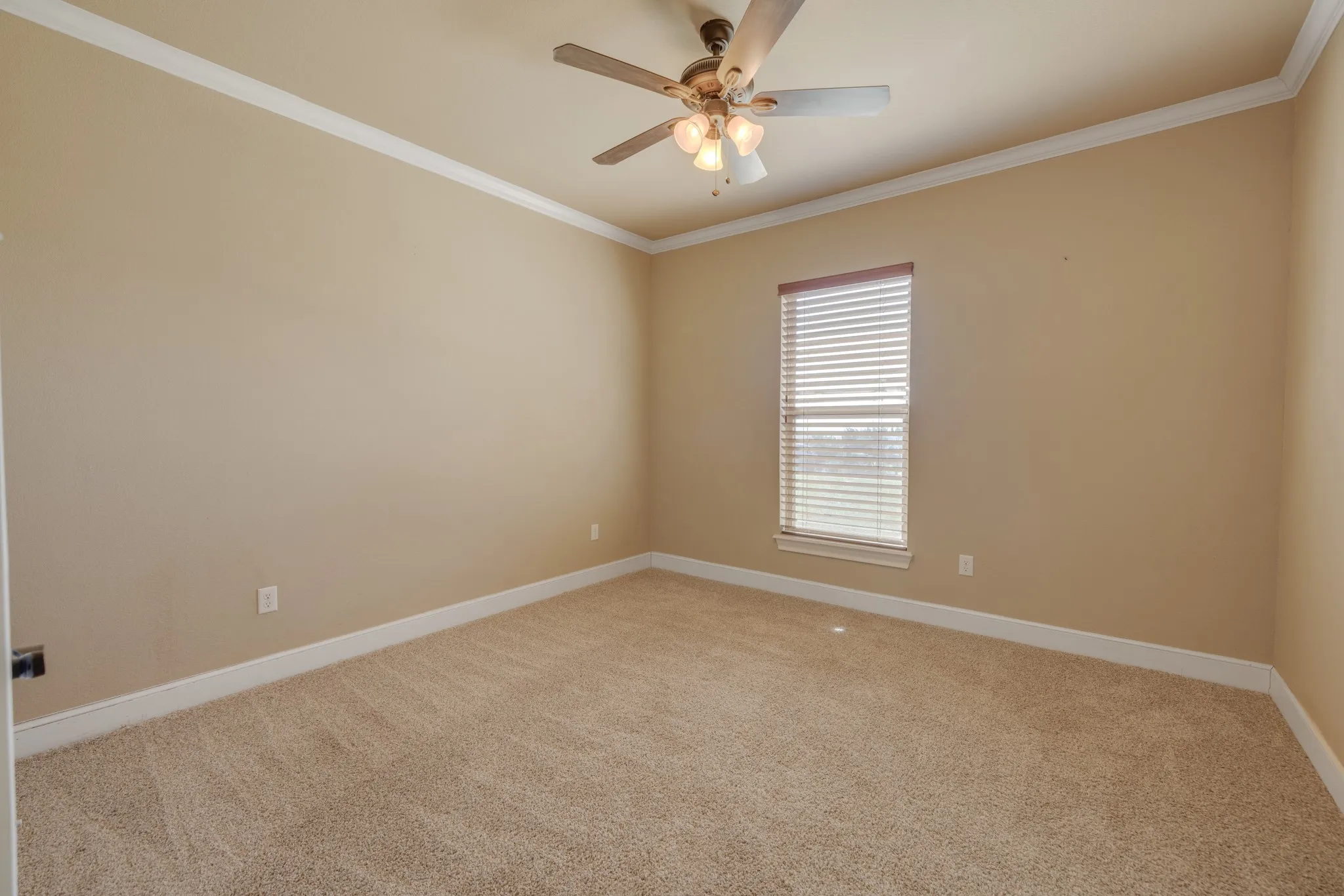 Single Family Residence For Sale in Taylor County , 181 Cougar Run, Tuscola, Texas 79562, 5 Bedroom, 3 Bathroom, 3 Garage spaces, 2,543 Sqft, built in 2014, mls#21388554, Real Estate Agent in Tuscola, Homes For Sale in Taylor county, Homes For Sale in Tuscola, Realtor in Tuscola Texas, Real Estate Brokerage Independent Realty Texas, Luminita Cordes Realtor