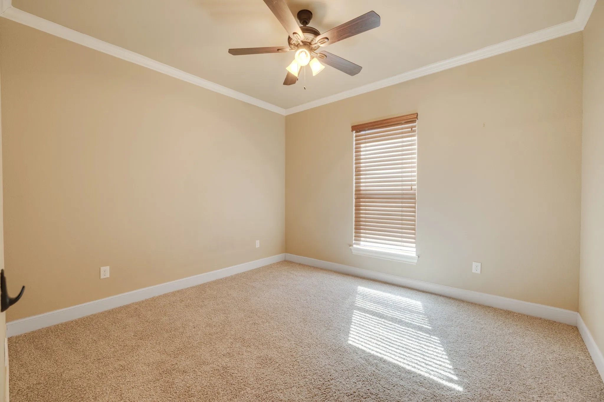 Single Family Residence For Sale in Taylor County , 181 Cougar Run, Tuscola, Texas 79562, 5 Bedroom, 3 Bathroom, 3 Garage spaces, 2,543 Sqft, built in 2014, mls#21388554, Real Estate Agent in Tuscola, Homes For Sale in Taylor county, Homes For Sale in Tuscola, Realtor in Tuscola Texas, Real Estate Brokerage Independent Realty Texas, Luminita Cordes Realtor