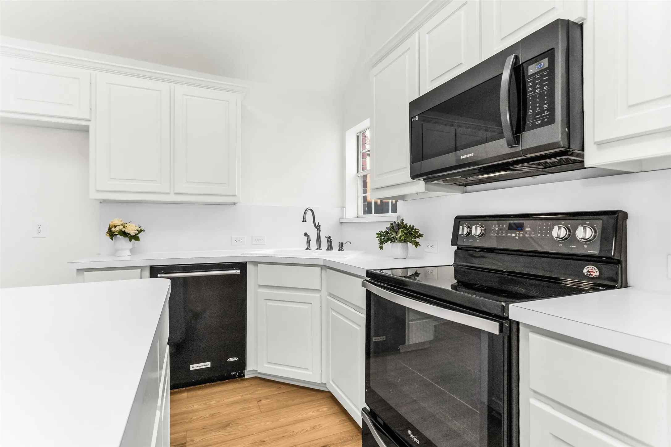 Stove + Microwave Oven!