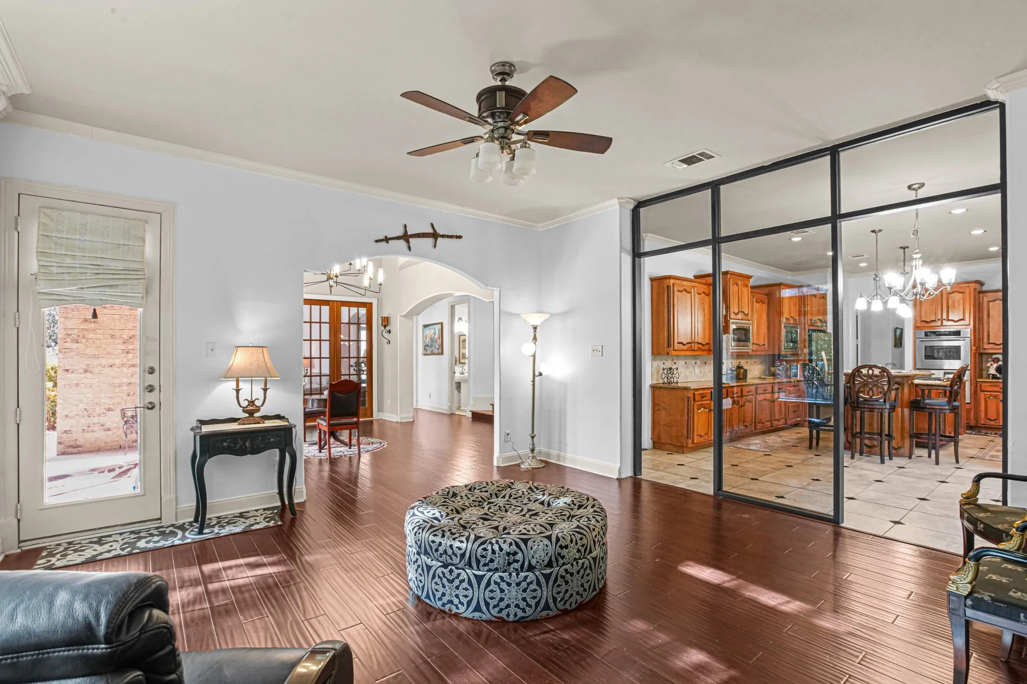 Single Family Residence For Sale in Dallas County , 1552 Cypress Bend Drive, Cedar Hill, Texas 75104, 5 Bedroom, 6 Bathroom, 3 Garage spaces, 4,913 Sqft, built in 2006, mls#21388944, Real Estate Agent in Cedar Hill, Homes For Sale in Dallas county, Homes For Sale in Cedar Hill, Realtor in Cedar Hill Texas, Real Estate Brokerage Independent Realty Texas, Luminita Cordes Realtor