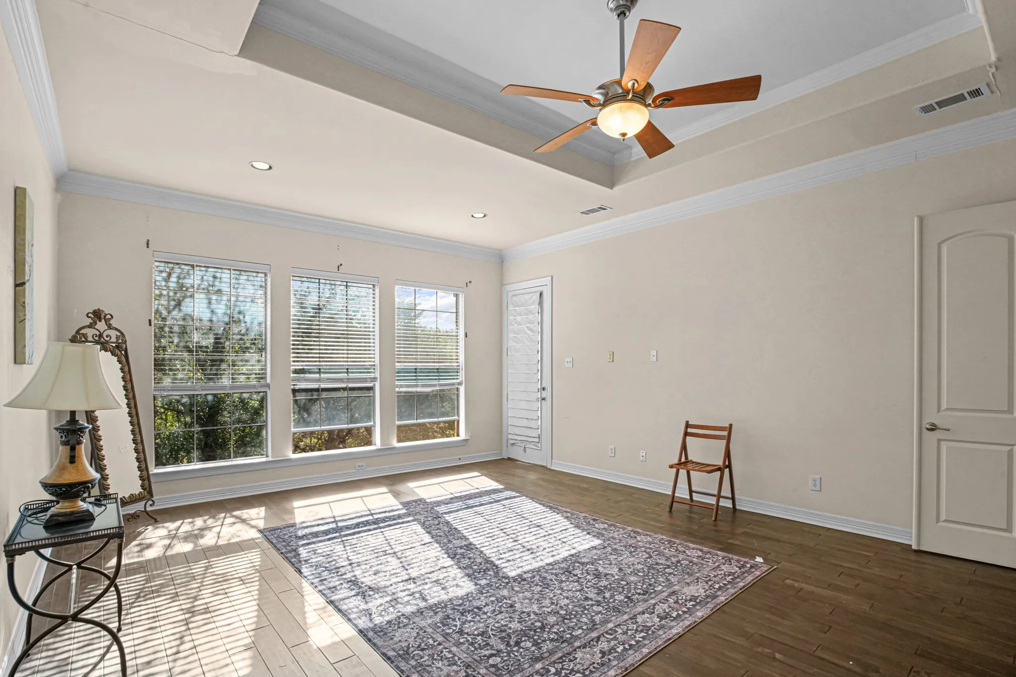 Single Family Residence For Sale in Dallas County , 1552 Cypress Bend Drive, Cedar Hill, Texas 75104, 5 Bedroom, 6 Bathroom, 3 Garage spaces, 4,913 Sqft, built in 2006, mls#21388944, Real Estate Agent in Cedar Hill, Homes For Sale in Dallas county, Homes For Sale in Cedar Hill, Realtor in Cedar Hill Texas, Real Estate Brokerage Independent Realty Texas, Luminita Cordes Realtor