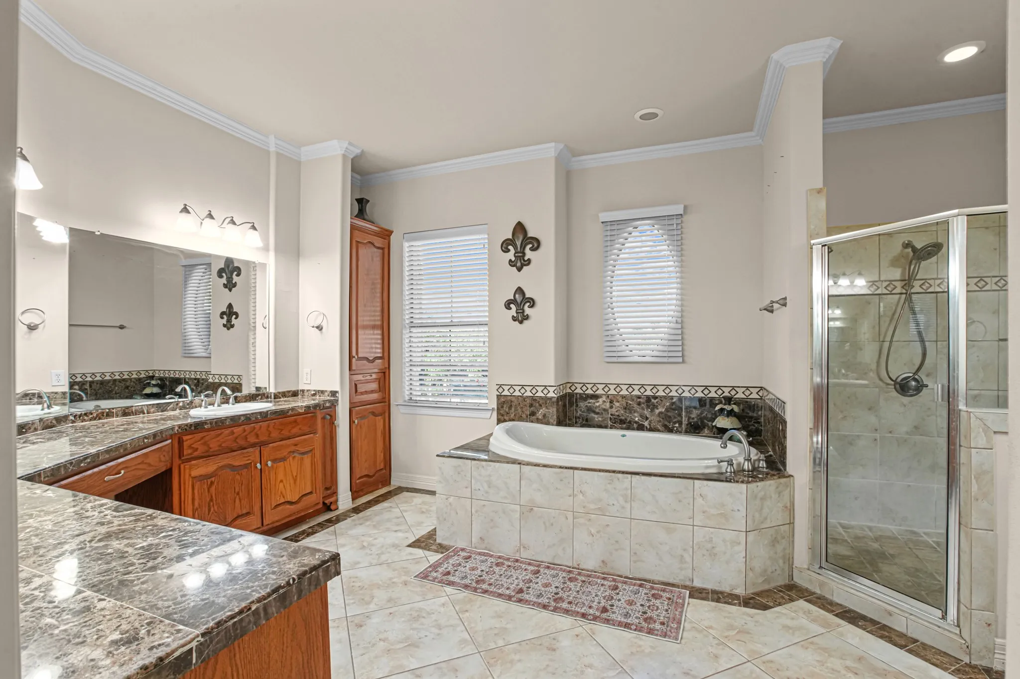 Single Family Residence For Sale in Dallas County , 1552 Cypress Bend Drive, Cedar Hill, Texas 75104, 5 Bedroom, 6 Bathroom, 3 Garage spaces, 4,913 Sqft, built in 2006, mls#21388944, Real Estate Agent in Cedar Hill, Homes For Sale in Dallas county, Homes For Sale in Cedar Hill, Realtor in Cedar Hill Texas, Real Estate Brokerage Independent Realty Texas, Luminita Cordes Realtor
