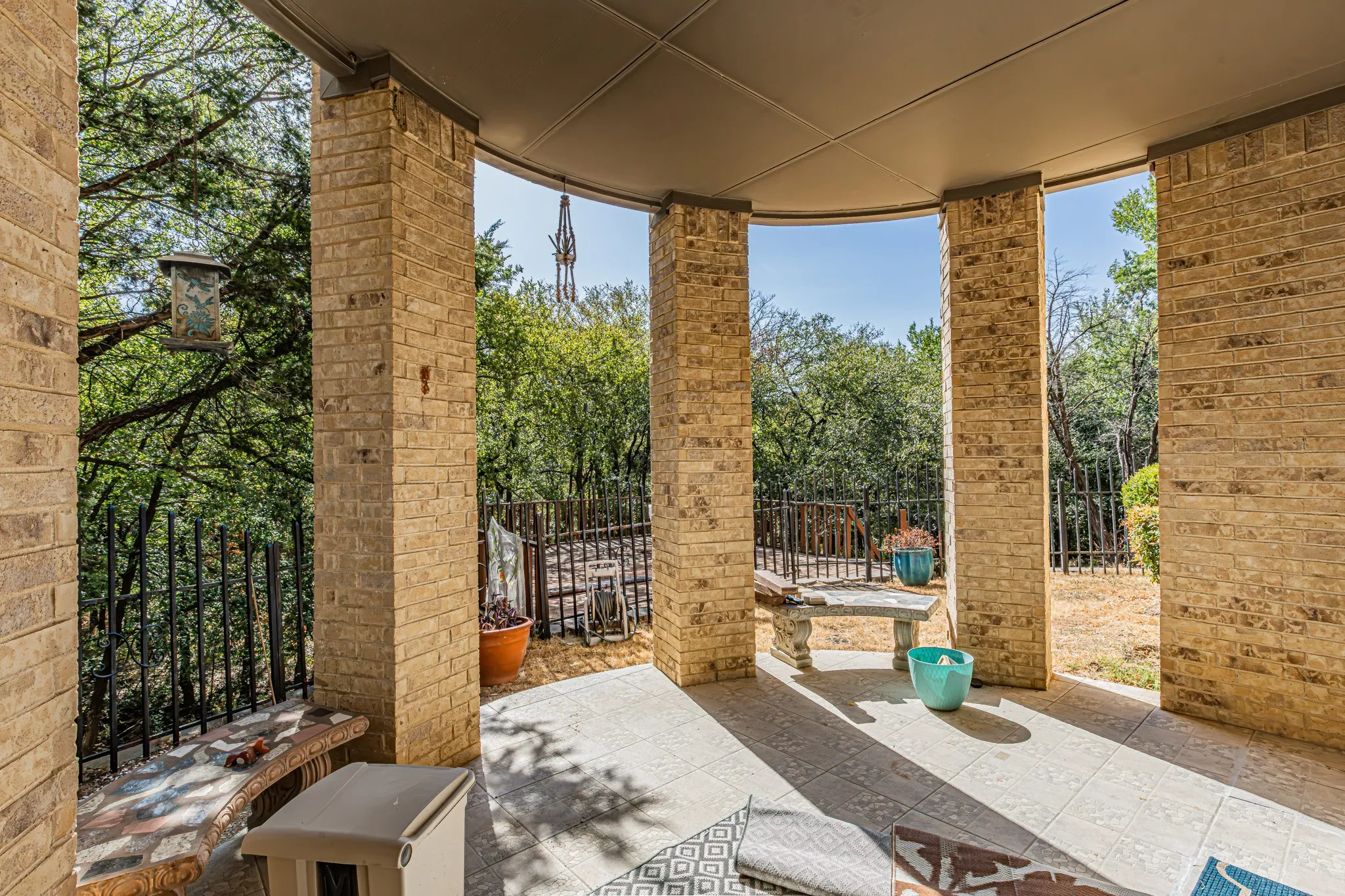 Single Family Residence For Sale in Dallas County , 1552 Cypress Bend Drive, Cedar Hill, Texas 75104, 5 Bedroom, 6 Bathroom, 3 Garage spaces, 4,913 Sqft, built in 2006, mls#21388944, Real Estate Agent in Cedar Hill, Homes For Sale in Dallas county, Homes For Sale in Cedar Hill, Realtor in Cedar Hill Texas, Real Estate Brokerage Independent Realty Texas, Luminita Cordes Realtor
