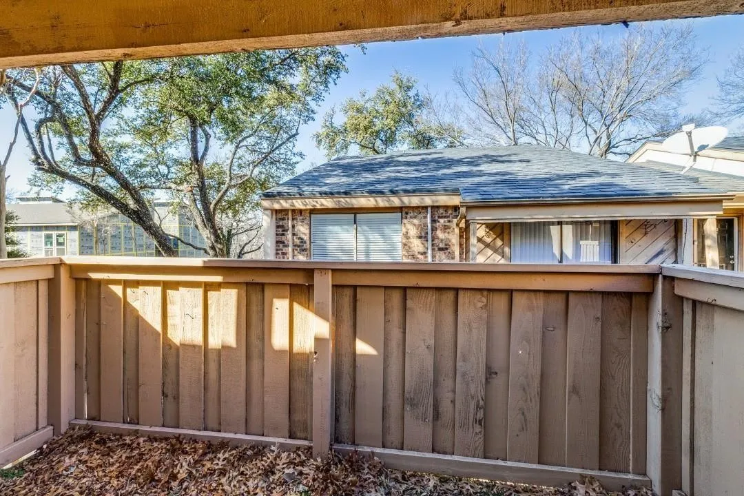 Condominium For Rent in Dallas County , 8110 Skillman Street 2019, Dallas, Texas 75231, 1 Bedroom, 1 Bathroom, Garage spaces, 569 Sqft, built in 1980, mls#21389135, Real Estate Agent in Dallas, Homes For Rent in Dallas county, Homes For Rent in Dallas, Realtor in Dallas Texas, Real Estate Brokerage Independent Realty Texas, Luminita Cordes Realtor