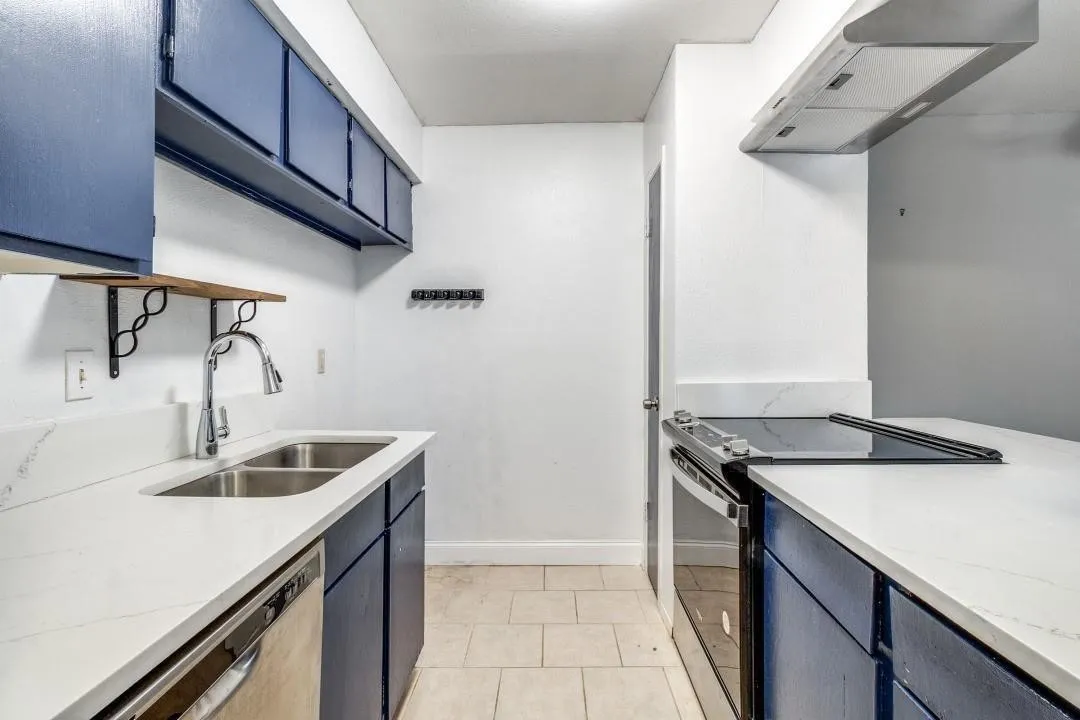 Condominium For Rent in Dallas County , 8110 Skillman Street 2019, Dallas, Texas 75231, 1 Bedroom, 1 Bathroom, Garage spaces, 569 Sqft, built in 1980, mls#21389135, Real Estate Agent in Dallas, Homes For Rent in Dallas county, Homes For Rent in Dallas, Realtor in Dallas Texas, Real Estate Brokerage Independent Realty Texas, Luminita Cordes Realtor