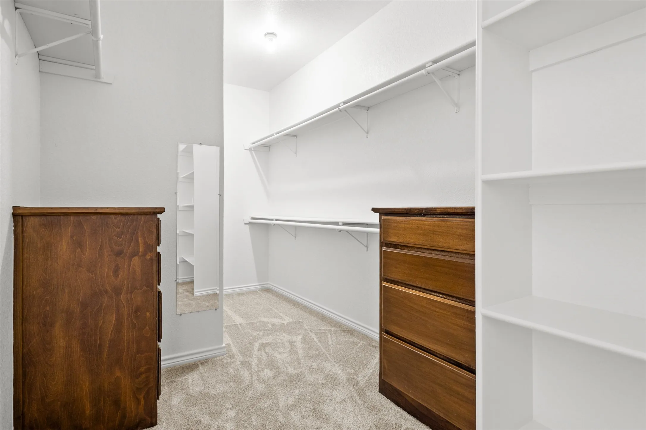 Single Family Residence For Sale in Tarrant County , 5626 Teague Road, Fort Worth, Texas 76140, 4 Bedroom, 3 Bathroom, 3 Garage spaces, 3,036 Sqft, built in 2003, mls#21377233, Real Estate Agent in Fort Worth, Homes For Sale in Tarrant county, Homes For Sale in Fort Worth, Realtor in Fort Worth Texas, Real Estate Brokerage Independent Realty Texas, Luminita Cordes Realtor