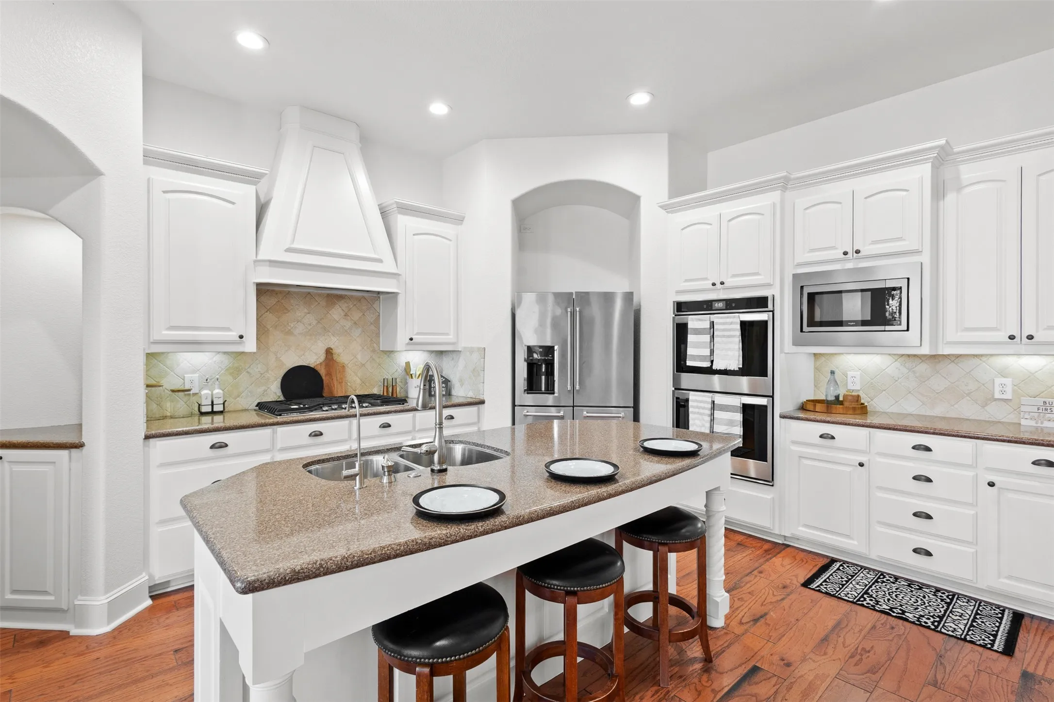 Single Family Residence For Sale in Tarrant County , 5626 Teague Road, Fort Worth, Texas 76140, 4 Bedroom, 3 Bathroom, 3 Garage spaces, 3,036 Sqft, built in 2003, mls#21377233, Real Estate Agent in Fort Worth, Homes For Sale in Tarrant county, Homes For Sale in Fort Worth, Realtor in Fort Worth Texas, Real Estate Brokerage Independent Realty Texas, Luminita Cordes Realtor