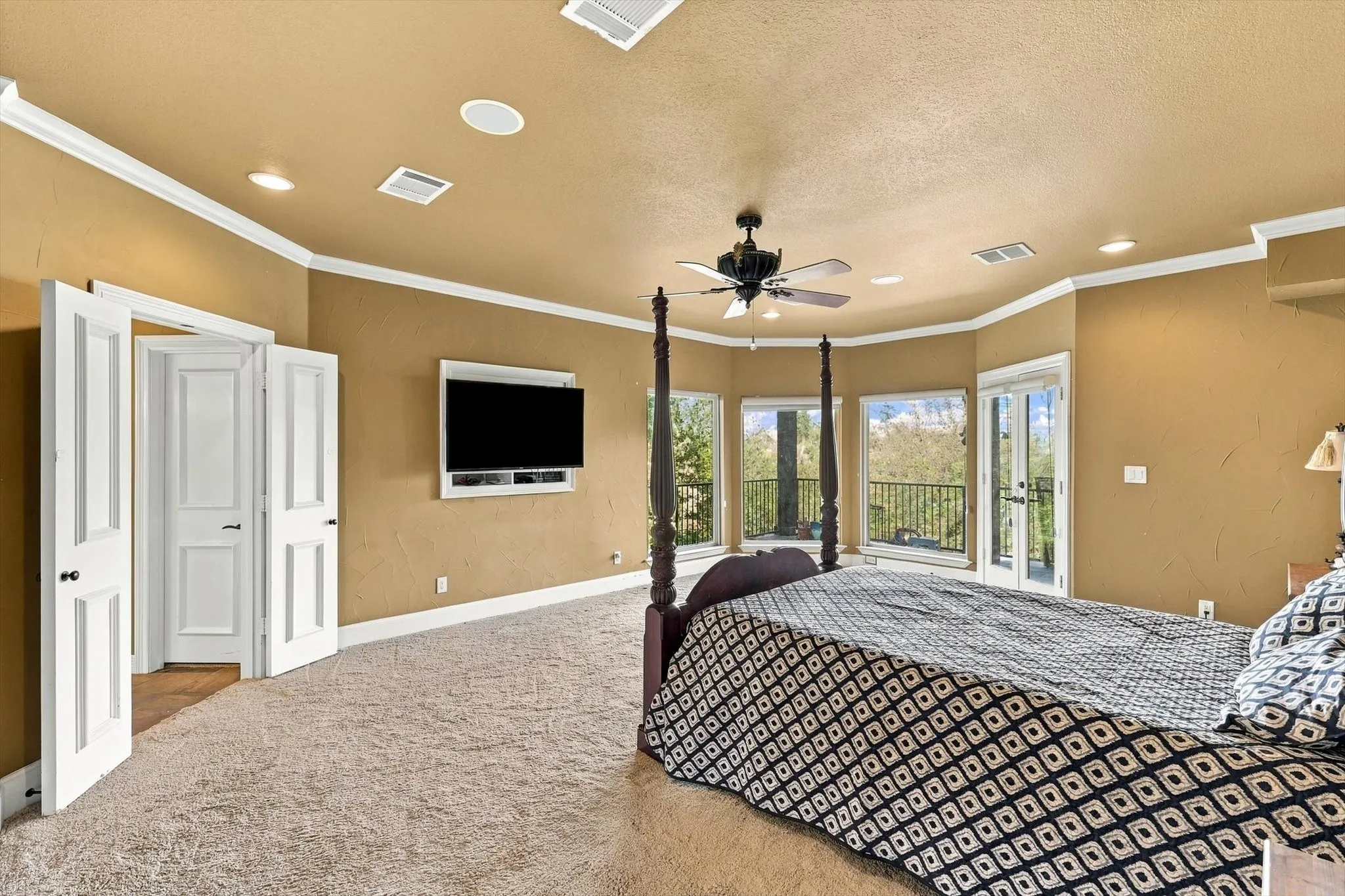 Single Family Residence For Sale in Denton County , 540 Aqua Marine, Oak Point, Texas 75068, 4 Bedroom, 4 Bathroom, 3 Garage spaces, 4,352 Sqft, built in 2004, mls#21388842, Real Estate Agent in Oak Point, Homes For Sale in Denton county, Homes For Sale in Oak Point, Realtor in Oak Point Texas, Real Estate Brokerage Independent Realty Texas, Luminita Cordes Realtor