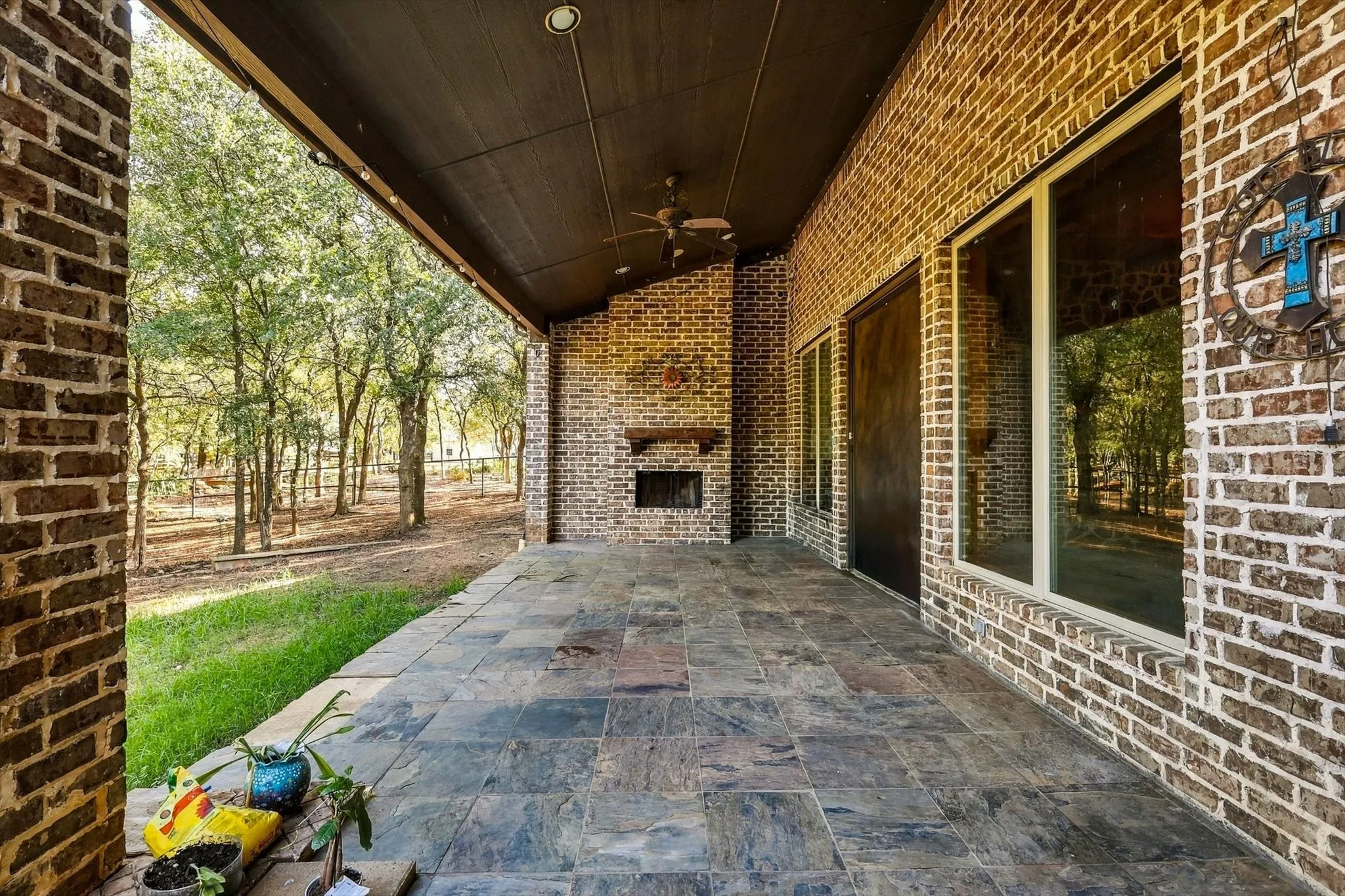 Single Family Residence For Sale in Denton County , 540 Aqua Marine, Oak Point, Texas 75068, 4 Bedroom, 4 Bathroom, 3 Garage spaces, 4,352 Sqft, built in 2004, mls#21388842, Real Estate Agent in Oak Point, Homes For Sale in Denton county, Homes For Sale in Oak Point, Realtor in Oak Point Texas, Real Estate Brokerage Independent Realty Texas, Luminita Cordes Realtor