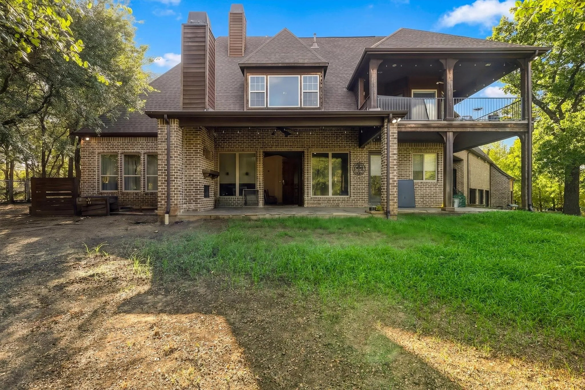 Single Family Residence For Sale in Denton County , 540 Aqua Marine, Oak Point, Texas 75068, 4 Bedroom, 4 Bathroom, 3 Garage spaces, 4,352 Sqft, built in 2004, mls#21388842, Real Estate Agent in Oak Point, Homes For Sale in Denton county, Homes For Sale in Oak Point, Realtor in Oak Point Texas, Real Estate Brokerage Independent Realty Texas, Luminita Cordes Realtor