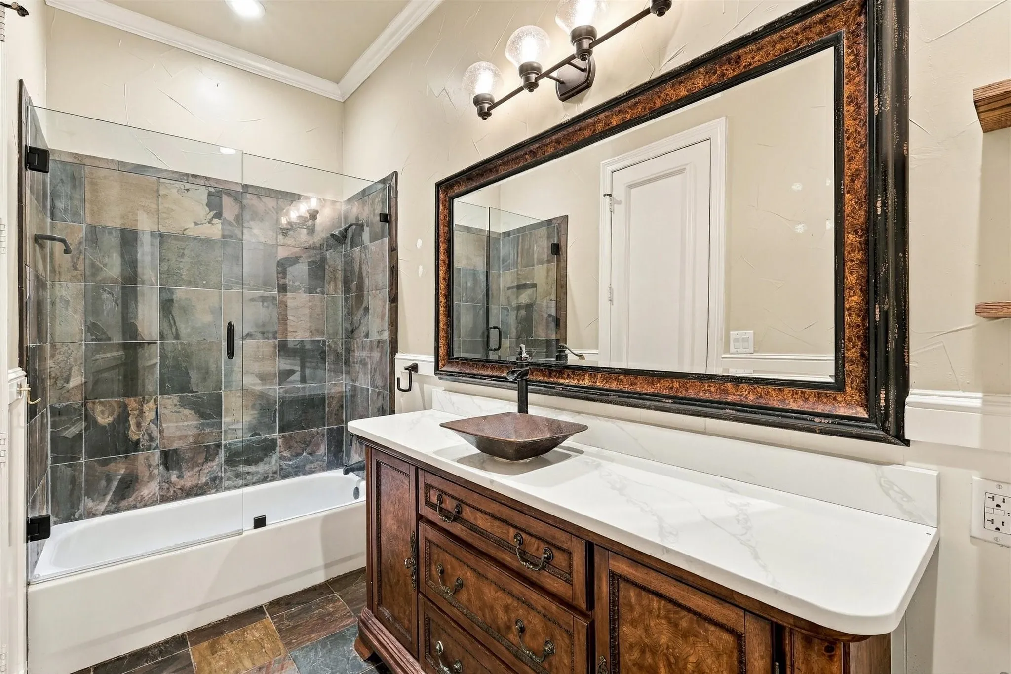 Single Family Residence For Sale in Denton County , 540 Aqua Marine, Oak Point, Texas 75068, 4 Bedroom, 4 Bathroom, 3 Garage spaces, 4,352 Sqft, built in 2004, mls#21388842, Real Estate Agent in Oak Point, Homes For Sale in Denton county, Homes For Sale in Oak Point, Realtor in Oak Point Texas, Real Estate Brokerage Independent Realty Texas, Luminita Cordes Realtor