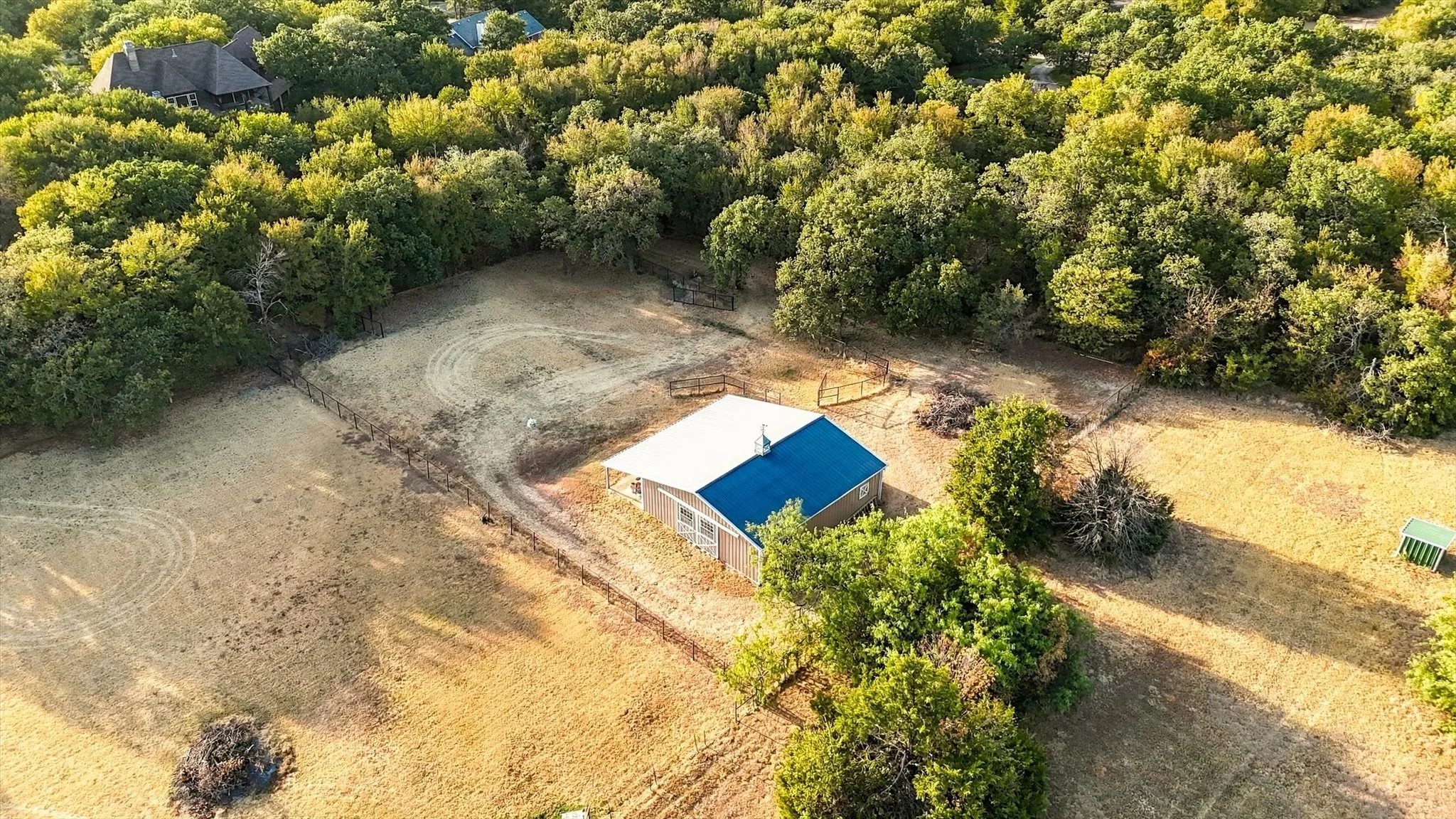 Single Family Residence For Sale in Denton County , 540 Aqua Marine, Oak Point, Texas 75068, 4 Bedroom, 4 Bathroom, 3 Garage spaces, 4,352 Sqft, built in 2004, mls#21388842, Real Estate Agent in Oak Point, Homes For Sale in Denton county, Homes For Sale in Oak Point, Realtor in Oak Point Texas, Real Estate Brokerage Independent Realty Texas, Luminita Cordes Realtor