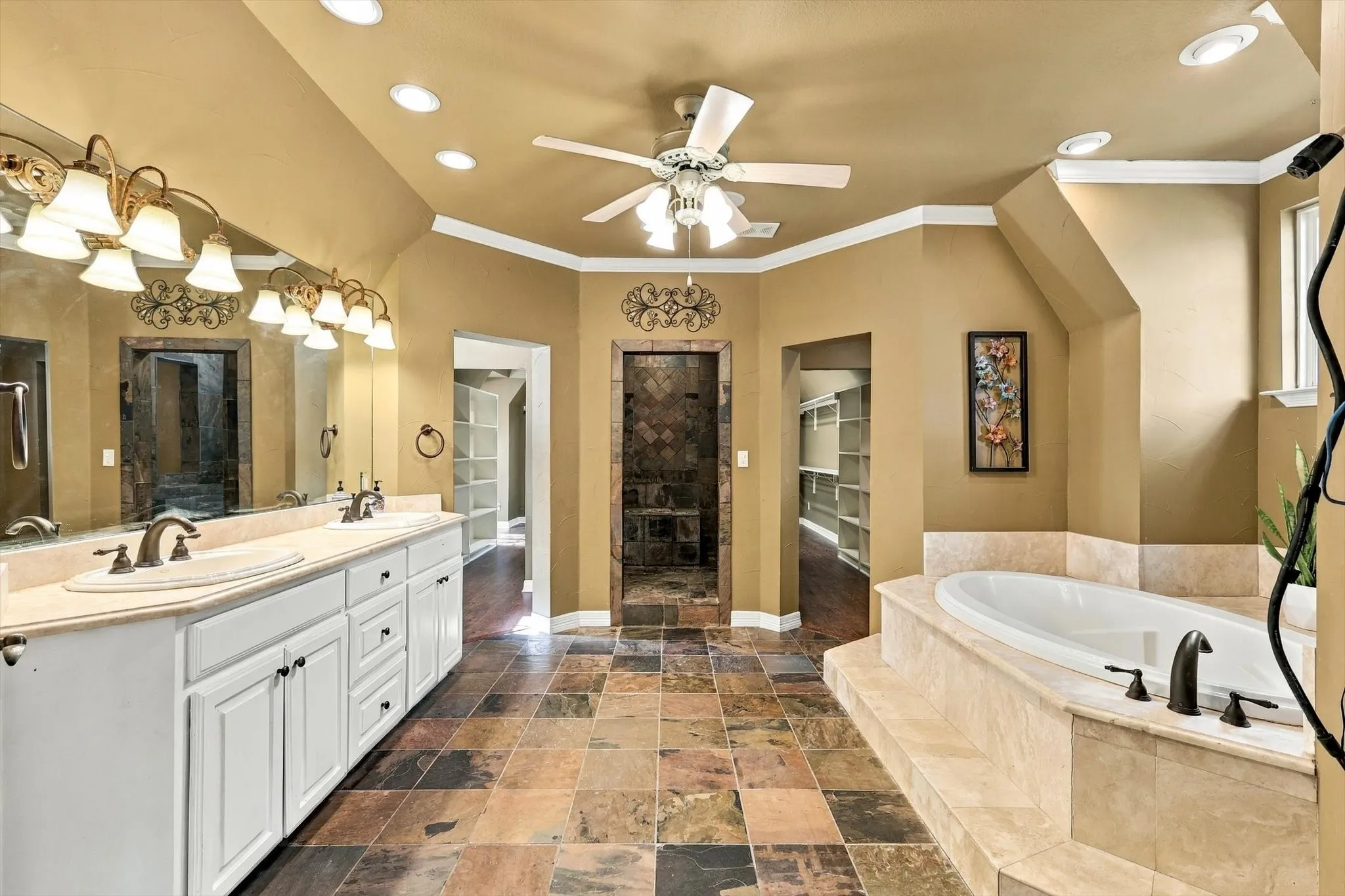 Single Family Residence For Sale in Denton County , 540 Aqua Marine, Oak Point, Texas 75068, 4 Bedroom, 4 Bathroom, 3 Garage spaces, 4,352 Sqft, built in 2004, mls#21388842, Real Estate Agent in Oak Point, Homes For Sale in Denton county, Homes For Sale in Oak Point, Realtor in Oak Point Texas, Real Estate Brokerage Independent Realty Texas, Luminita Cordes Realtor