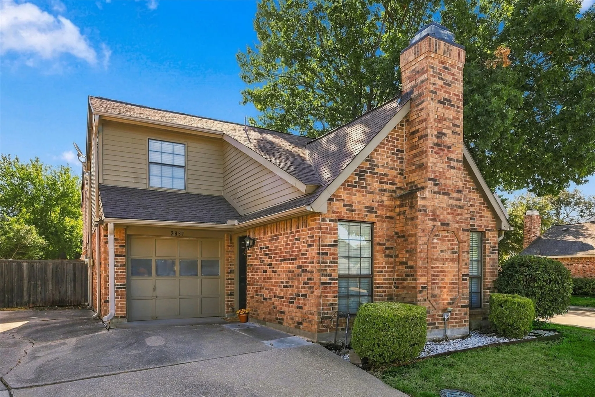 Single Family Residence For Sale in Denton County , 2831 Harbinger Lane, Dallas, Texas 75287, 2 Bedroom, 2 Bathroom, 1 Garage spaces, 1,148 Sqft, built in 1984, mls#21382911, Real Estate Agent in Dallas, Homes For Sale in Denton county, Homes For Sale in Dallas, Realtor in Dallas Texas, Real Estate Brokerage Independent Realty Texas, Luminita Cordes Realtor