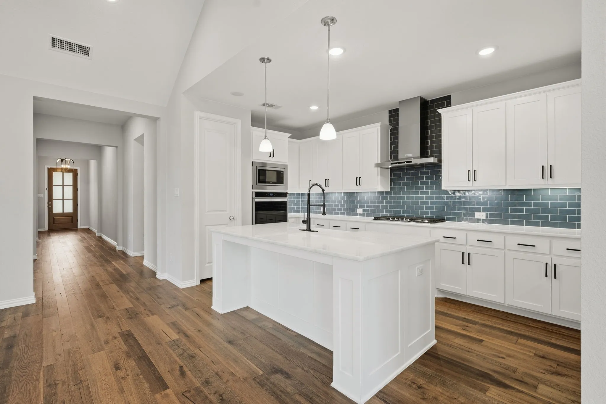 Single Family Residence For Sale in Collin County , 1506 Red Rose Trail, Celina, Texas 75078, 4 Bedroom, 3 Bathroom, 3 Garage spaces, 2,391 Sqft, built in 2020, mls#21388746, Real Estate Agent in Celina, Homes For Sale in Collin county, Homes For Sale in Celina, Realtor in Celina Texas, Real Estate Brokerage Independent Realty Texas, Luminita Cordes Realtor