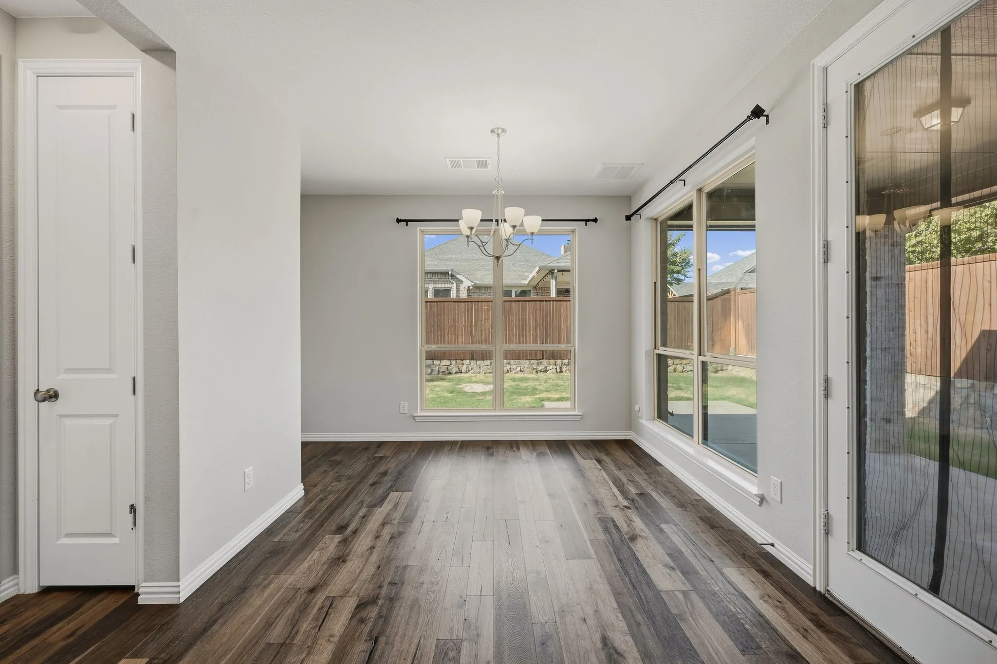 Single Family Residence For Sale in Collin County , 1506 Red Rose Trail, Celina, Texas 75078, 4 Bedroom, 3 Bathroom, 3 Garage spaces, 2,391 Sqft, built in 2020, mls#21388746, Real Estate Agent in Celina, Homes For Sale in Collin county, Homes For Sale in Celina, Realtor in Celina Texas, Real Estate Brokerage Independent Realty Texas, Luminita Cordes Realtor