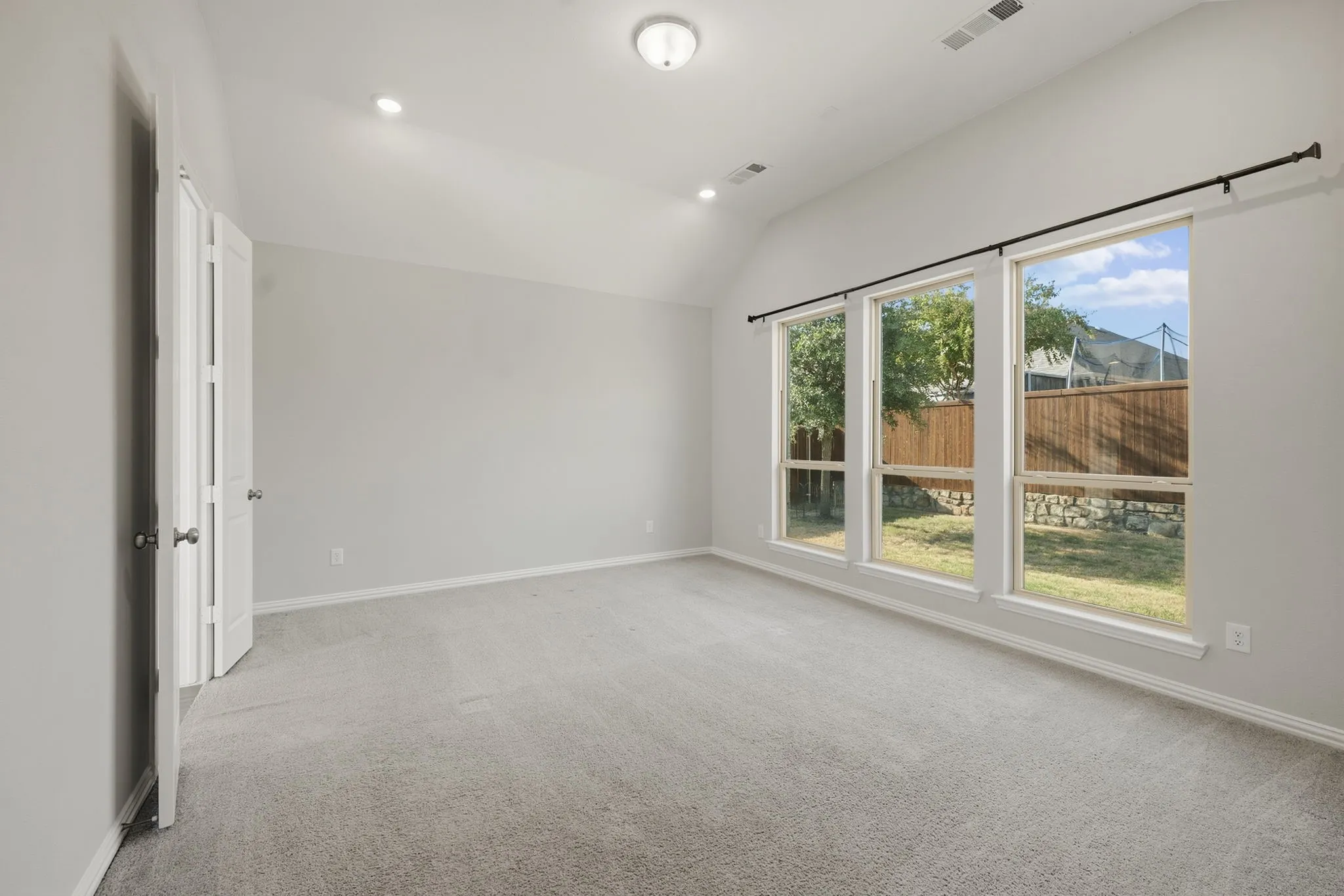 Single Family Residence For Sale in Collin County , 1506 Red Rose Trail, Celina, Texas 75078, 4 Bedroom, 3 Bathroom, 3 Garage spaces, 2,391 Sqft, built in 2020, mls#21388746, Real Estate Agent in Celina, Homes For Sale in Collin county, Homes For Sale in Celina, Realtor in Celina Texas, Real Estate Brokerage Independent Realty Texas, Luminita Cordes Realtor