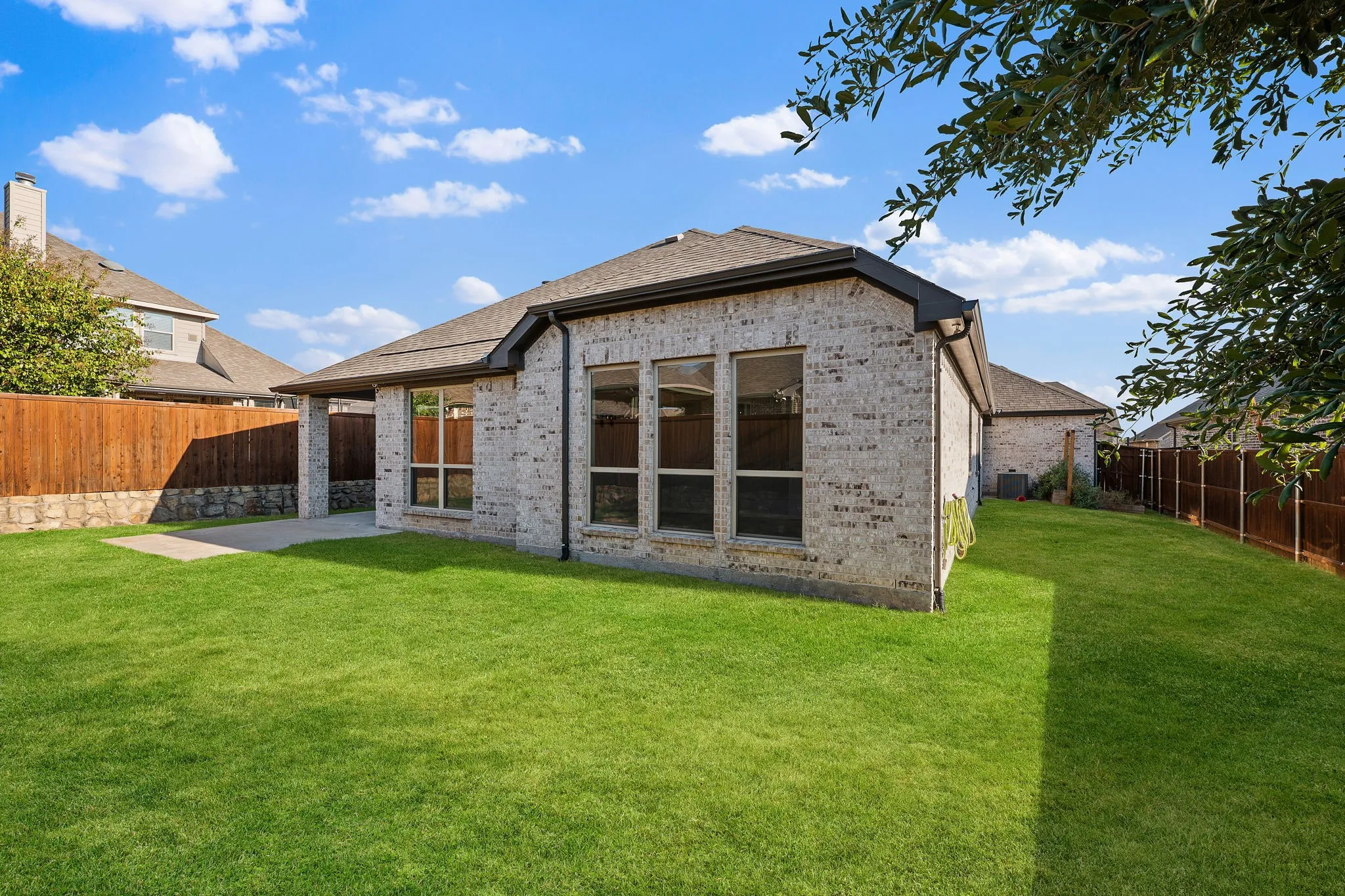 Single Family Residence For Sale in Collin County , 1506 Red Rose Trail, Celina, Texas 75078, 4 Bedroom, 3 Bathroom, 3 Garage spaces, 2,391 Sqft, built in 2020, mls#21388746, Real Estate Agent in Celina, Homes For Sale in Collin county, Homes For Sale in Celina, Realtor in Celina Texas, Real Estate Brokerage Independent Realty Texas, Luminita Cordes Realtor