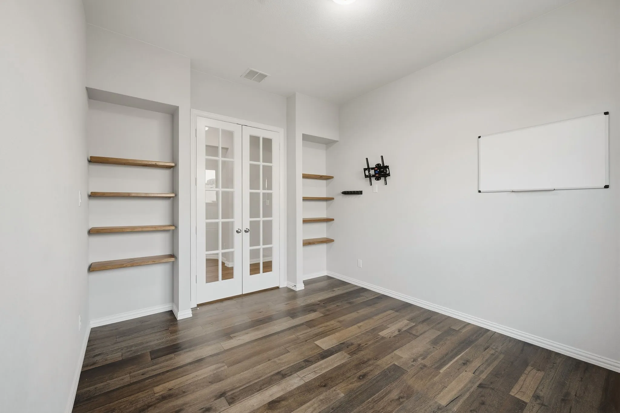 Single Family Residence For Sale in Collin County , 1506 Red Rose Trail, Celina, Texas 75078, 4 Bedroom, 3 Bathroom, 3 Garage spaces, 2,391 Sqft, built in 2020, mls#21388746, Real Estate Agent in Celina, Homes For Sale in Collin county, Homes For Sale in Celina, Realtor in Celina Texas, Real Estate Brokerage Independent Realty Texas, Luminita Cordes Realtor