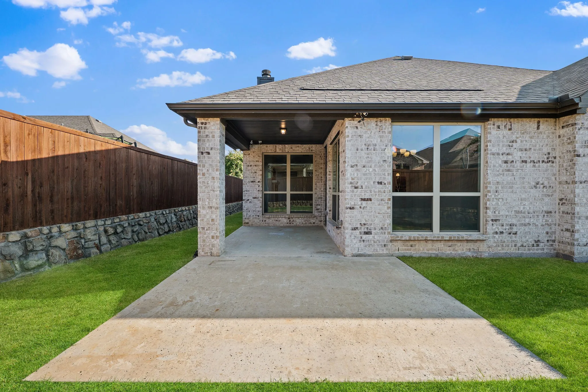 Single Family Residence For Sale in Collin County , 1506 Red Rose Trail, Celina, Texas 75078, 4 Bedroom, 3 Bathroom, 3 Garage spaces, 2,391 Sqft, built in 2020, mls#21388746, Real Estate Agent in Celina, Homes For Sale in Collin county, Homes For Sale in Celina, Realtor in Celina Texas, Real Estate Brokerage Independent Realty Texas, Luminita Cordes Realtor