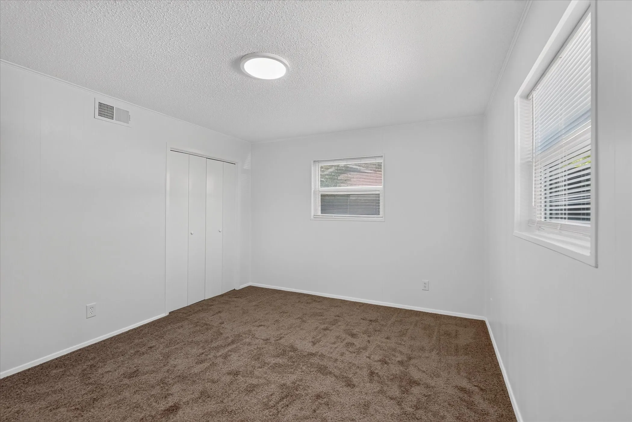 Duplex For Rent in Dallas County , 1805 Randolph Drive 2, Garland, Texas 75041, 1 Bedroom, 1 Bathroom, Garage spaces, 770 Sqft, built in 1969, mls#21389142, Real Estate Agent in Garland, Homes For Rent in Dallas county, Homes For Rent in Garland, Realtor in Garland Texas, Real Estate Brokerage Independent Realty Texas, Luminita Cordes Realtor