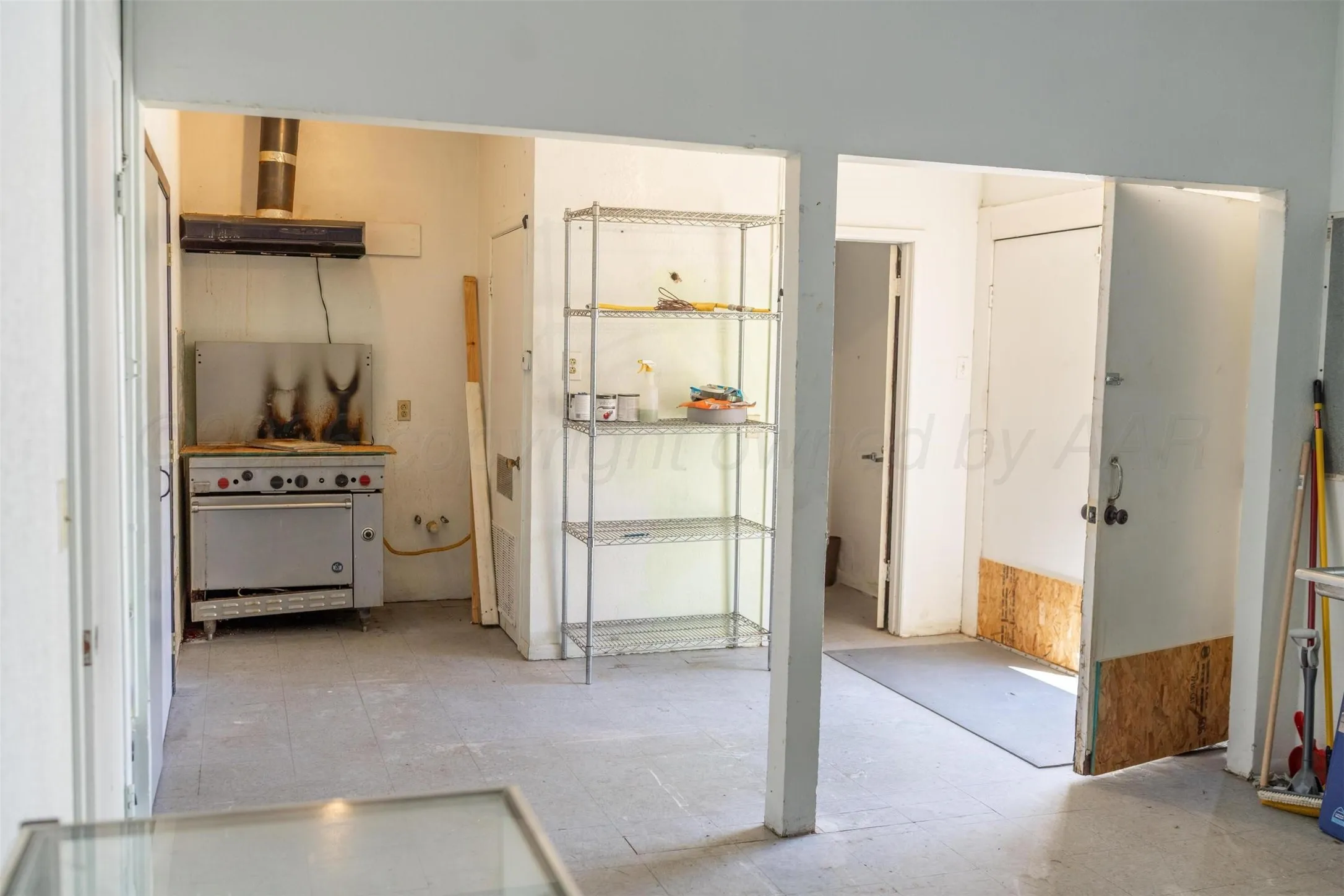 Retail For Sale in Wheeler County , 114 E Texas Avenue, Wheeler, Texas 79096, 0, 0, Garage spaces, 0 Sqft, built in 1930, mls#21389147, Real Estate Agent in Wheeler, Homes For Sale in Wheeler county, Homes For Sale in Wheeler, Realtor in Wheeler Texas, Real Estate Brokerage Independent Realty Texas, Luminita Cordes Realtor