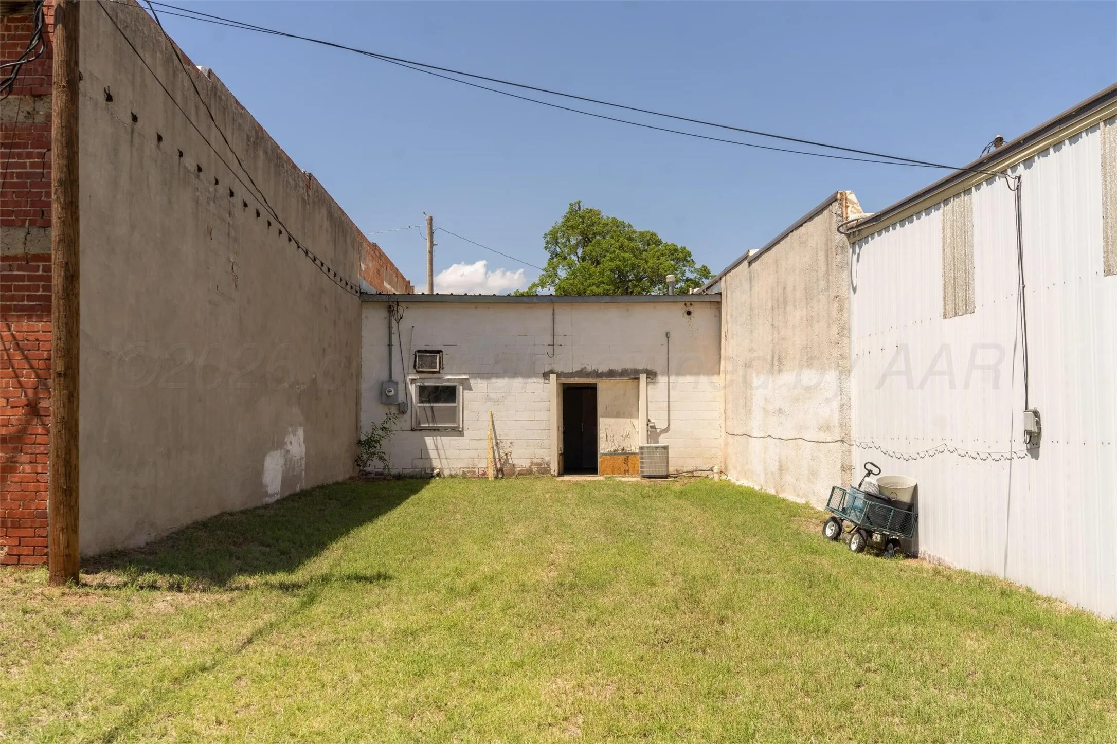 Retail For Sale in Wheeler County , 114 E Texas Avenue, Wheeler, Texas 79096, 0, 0, Garage spaces, 0 Sqft, built in 1930, mls#21389147, Real Estate Agent in Wheeler, Homes For Sale in Wheeler county, Homes For Sale in Wheeler, Realtor in Wheeler Texas, Real Estate Brokerage Independent Realty Texas, Luminita Cordes Realtor