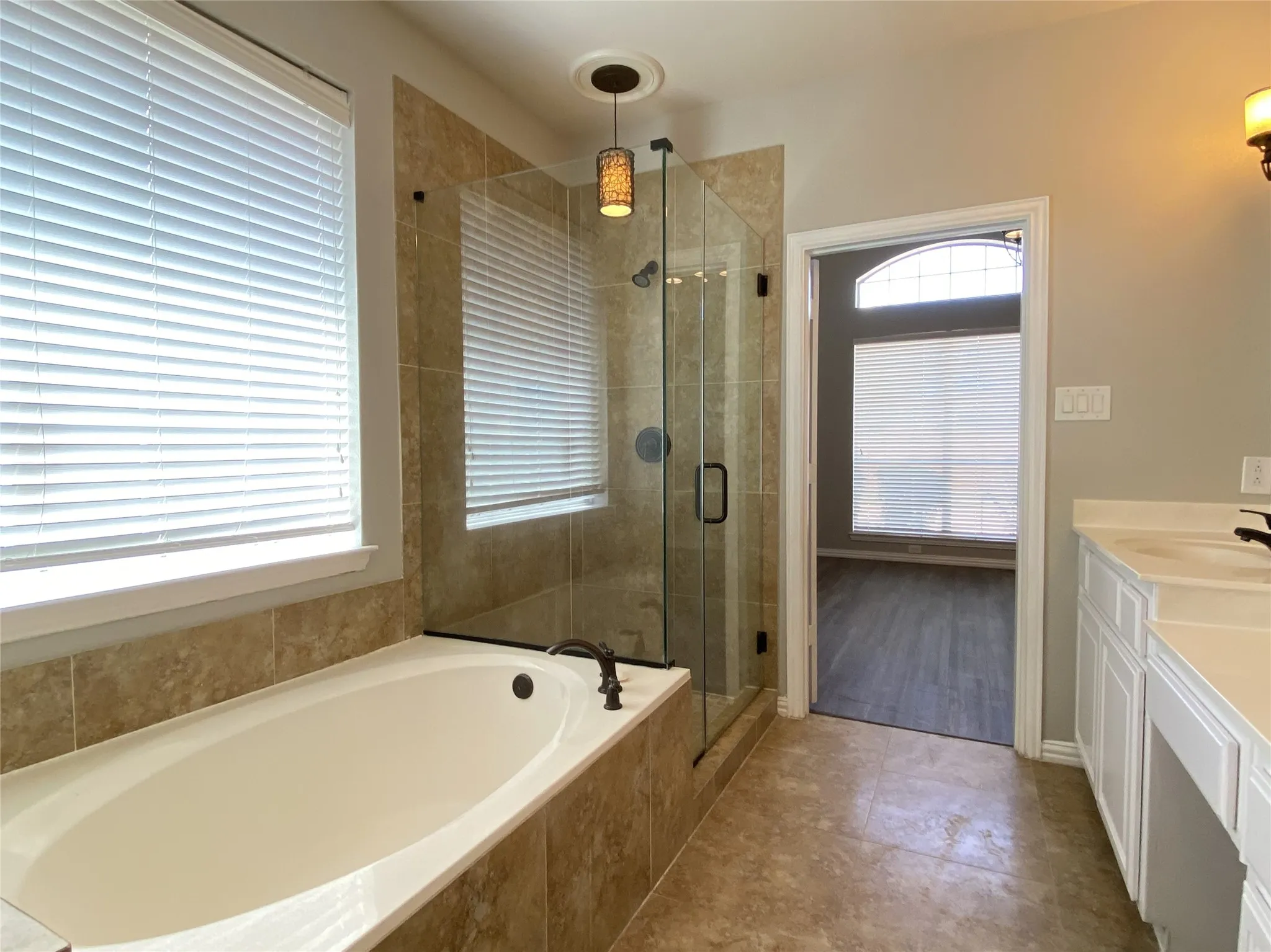 Single Family Residence For Rent in Collin County , 15861 Twin Cove Drive, Frisco, Texas 75035, 4 Bedroom, 4 Bathroom, 2 Garage spaces, 3,052 Sqft, built in 2001, mls#21389148, Real Estate Agent in Frisco, Homes For Rent in Collin county, Homes For Rent in Frisco, Realtor in Frisco Texas, Real Estate Brokerage Independent Realty Texas, Luminita Cordes Realtor