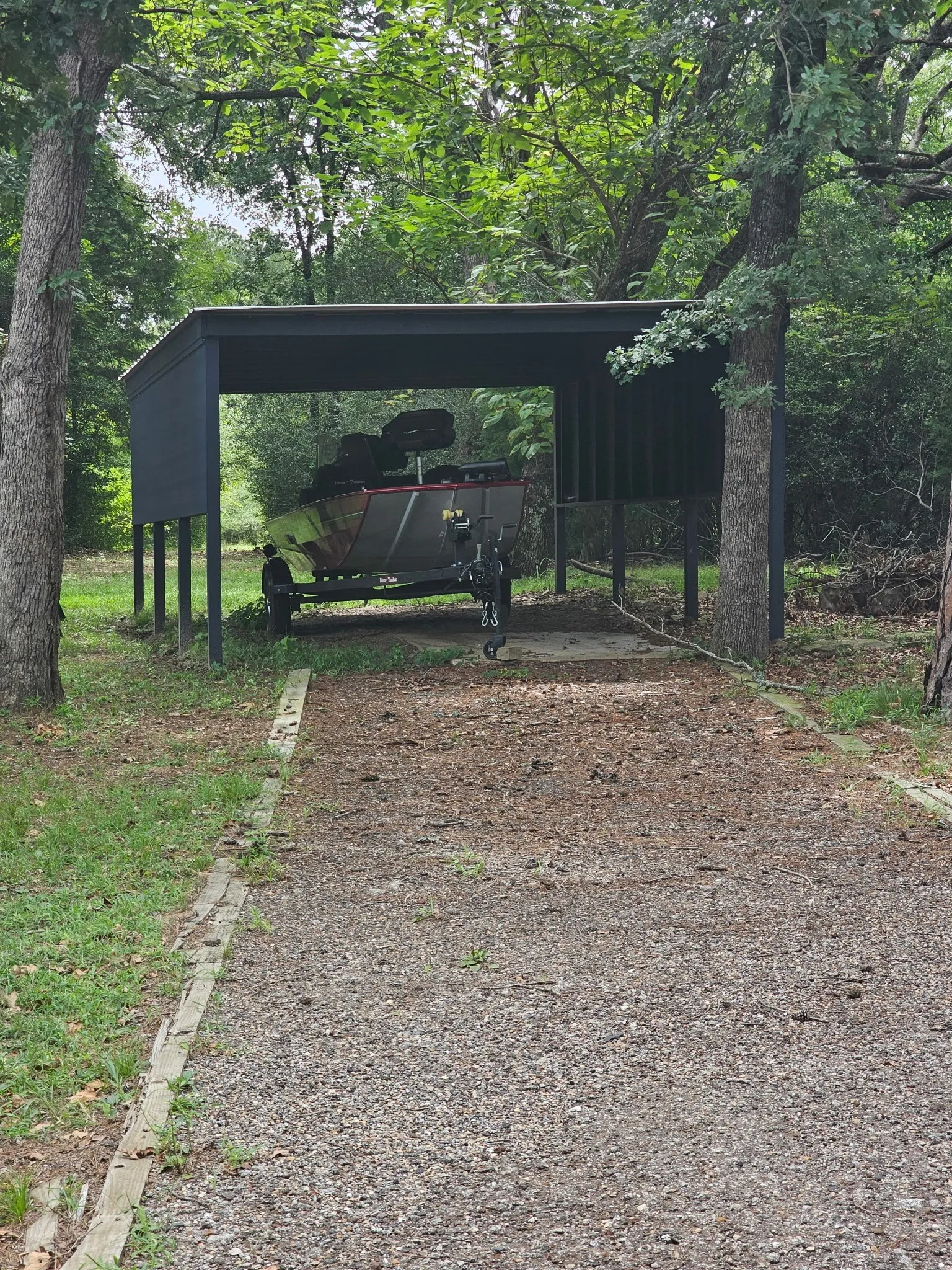 Single Family Residence For Sale in Henderson County , 6415 Athens Fish & Game, Athens, Texas 75752, 1 Bedroom, 1 Bathroom, Garage spaces, 934 Sqft, built in 1983, mls#21389149, Real Estate Agent in Athens, Homes For Sale in Henderson county, Homes For Sale in Athens, Realtor in Athens Texas, Real Estate Brokerage Independent Realty Texas, Luminita Cordes Realtor