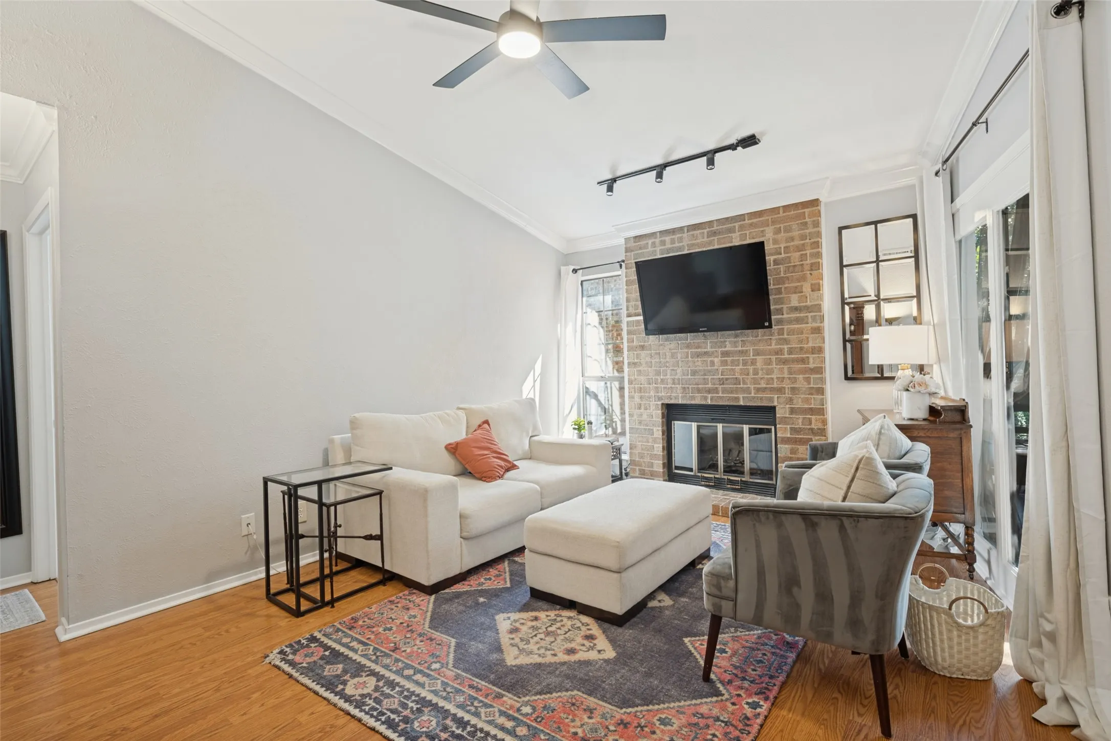 Condominium For Sale in Tarrant County , 1208 Riverchase Lane 247, Arlington, Texas 76011, 2 Bedroom, 2 Bathroom, Garage spaces, 939 Sqft, built in 1983, mls#21385374, Real Estate Agent in Arlington, Homes For Sale in Tarrant county, Homes For Sale in Arlington, Realtor in Arlington Texas, Real Estate Brokerage Independent Realty Texas, Luminita Cordes Realtor