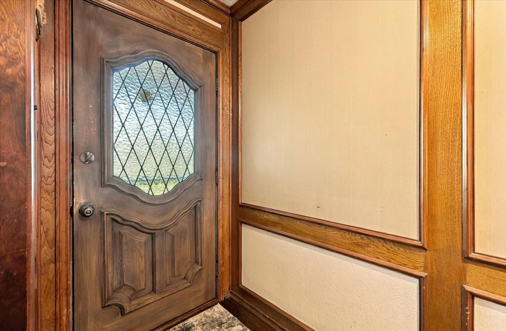 Single Family Residence For Sale in Tarrant County , 932 Clear View, Bedford, Texas 76021, 4 Bedroom, 2 Bathroom, 2 Garage spaces, 2,184 Sqft, built in 1982, mls#21389158, Real Estate Agent in Bedford, Homes For Sale in Tarrant county, Homes For Sale in Bedford, Realtor in Bedford Texas, Real Estate Brokerage Independent Realty Texas, Luminita Cordes Realtor