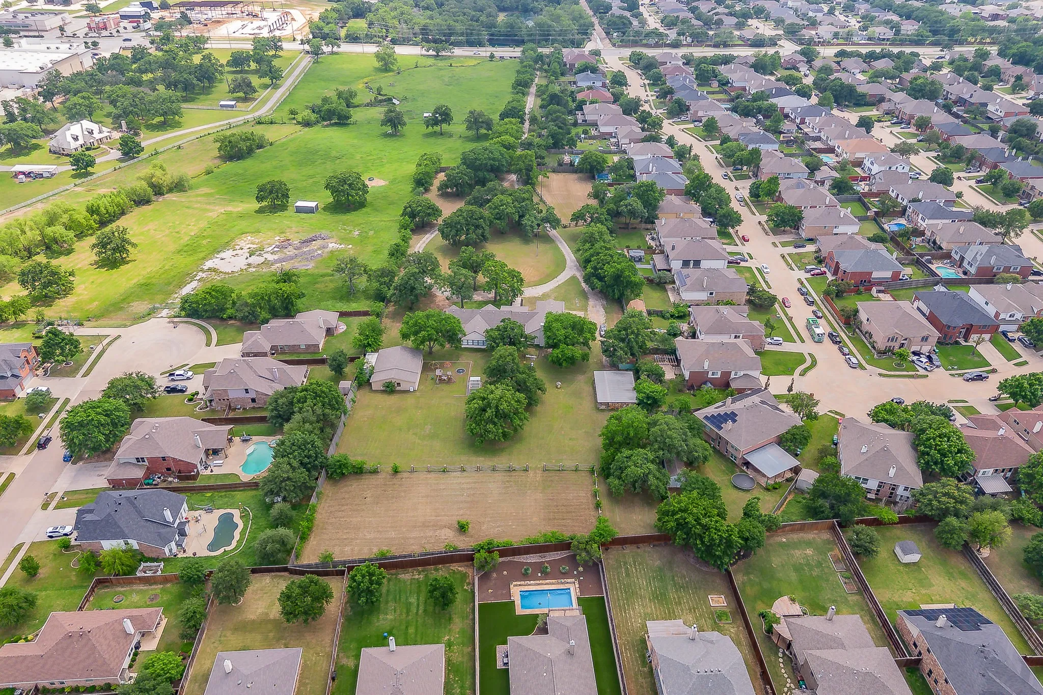 Single Family Residence For Sale in Denton County , 2313 Hickory Creek Road, Denton, Texas 76210, 4 Bedroom, 4 Bathroom, 2 Garage spaces, 4,134 Sqft, built in 1967, mls#21387290, Real Estate Agent in Denton, Homes For Sale in Denton county, Homes For Sale in Denton, Realtor in Denton Texas, Real Estate Brokerage Independent Realty Texas, Luminita Cordes Realtor