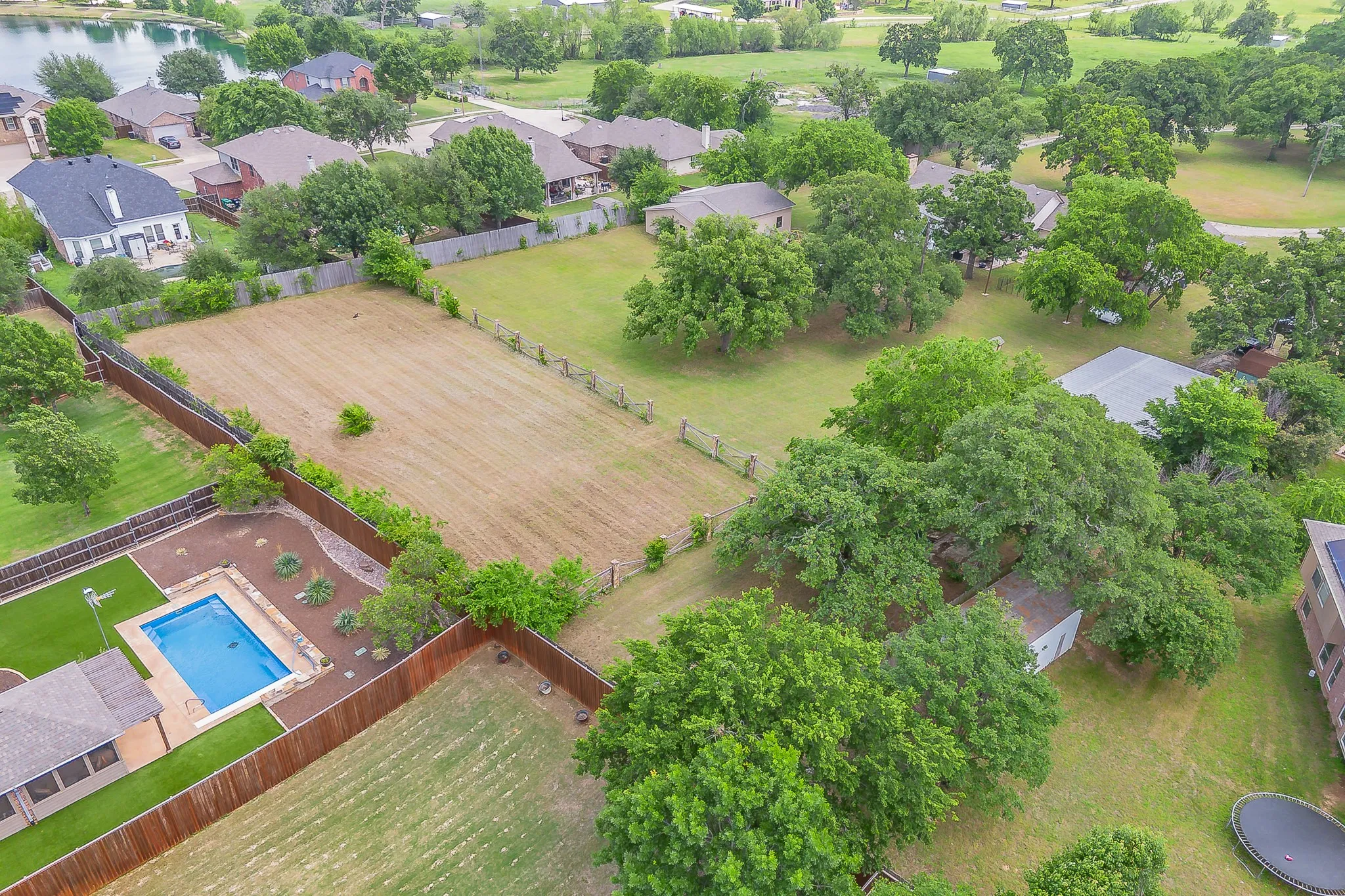 Single Family Residence For Sale in Denton County , 2313 Hickory Creek Road, Denton, Texas 76210, 4 Bedroom, 4 Bathroom, 2 Garage spaces, 4,134 Sqft, built in 1967, mls#21387290, Real Estate Agent in Denton, Homes For Sale in Denton county, Homes For Sale in Denton, Realtor in Denton Texas, Real Estate Brokerage Independent Realty Texas, Luminita Cordes Realtor