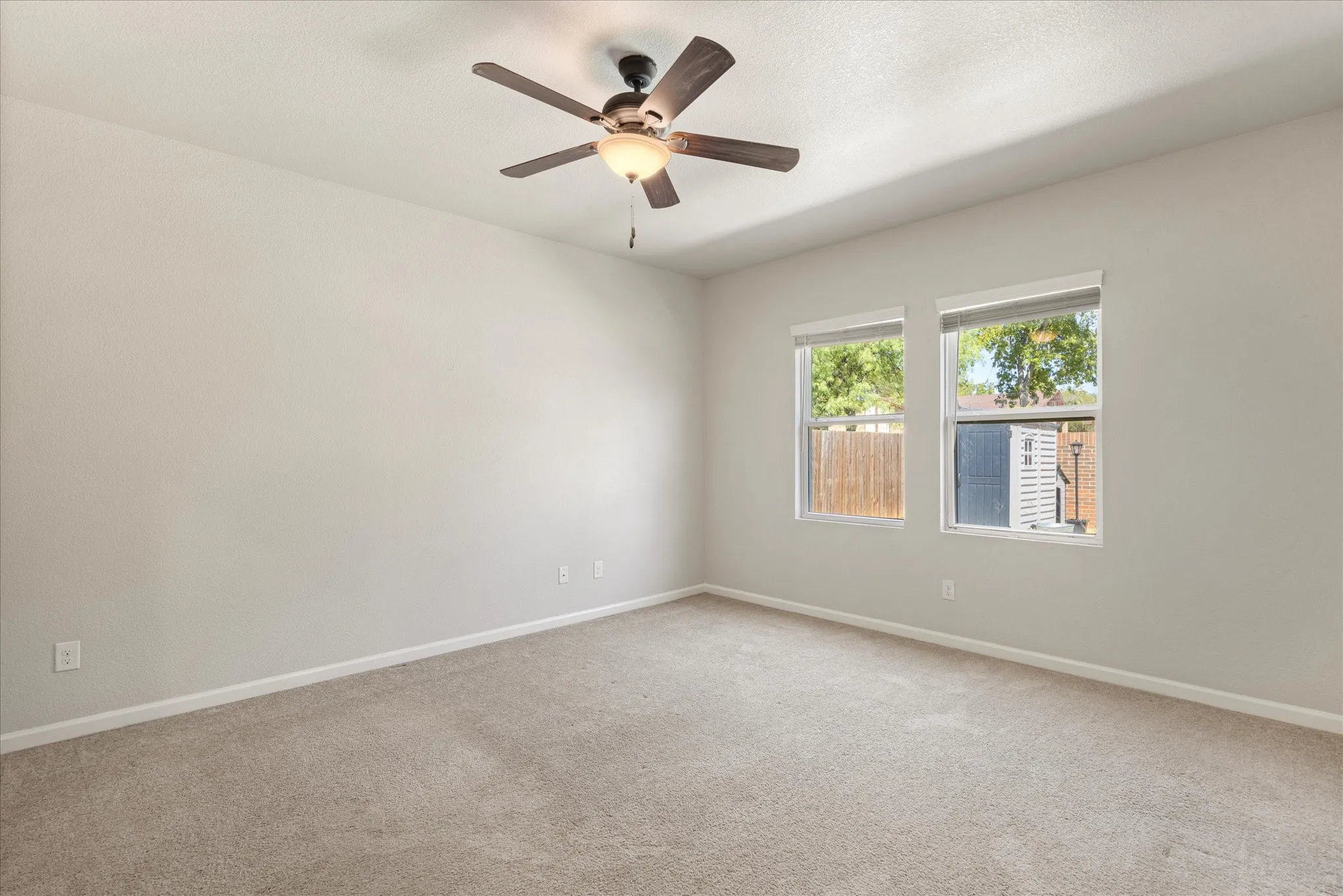 Single Family Residence For Sale in Tarrant County , 433 Starboard Drive, Crowley, Texas 76036, 4 Bedroom, 2 Bathroom, 2 Garage spaces, 1,940 Sqft, built in 2019, mls#21387728, Real Estate Agent in Crowley, Homes For Sale in Tarrant county, Homes For Sale in Crowley, Realtor in Crowley Texas, Real Estate Brokerage Independent Realty Texas, Luminita Cordes Realtor
