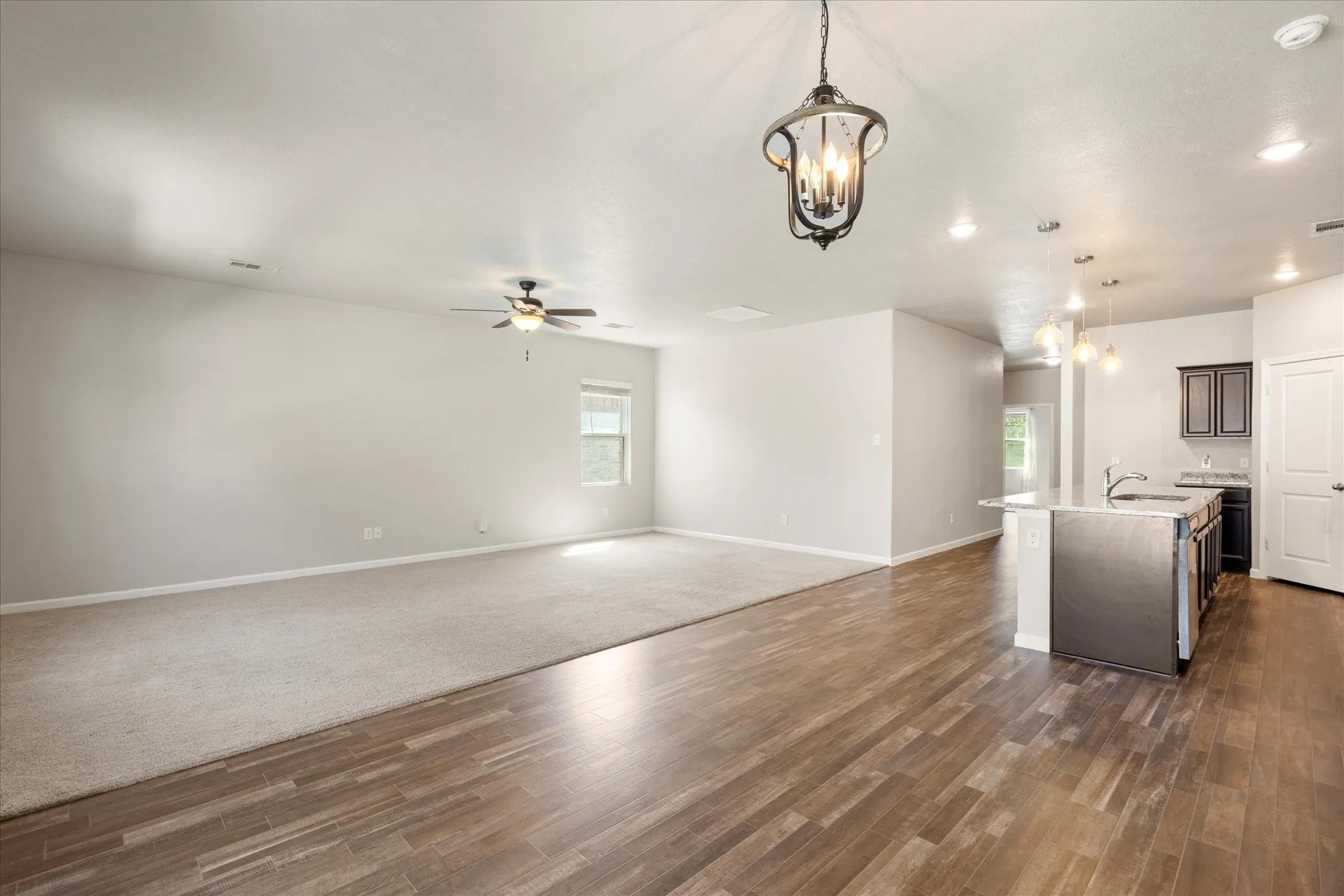 Single Family Residence For Sale in Tarrant County , 433 Starboard Drive, Crowley, Texas 76036, 4 Bedroom, 2 Bathroom, 2 Garage spaces, 1,940 Sqft, built in 2019, mls#21387728, Real Estate Agent in Crowley, Homes For Sale in Tarrant county, Homes For Sale in Crowley, Realtor in Crowley Texas, Real Estate Brokerage Independent Realty Texas, Luminita Cordes Realtor