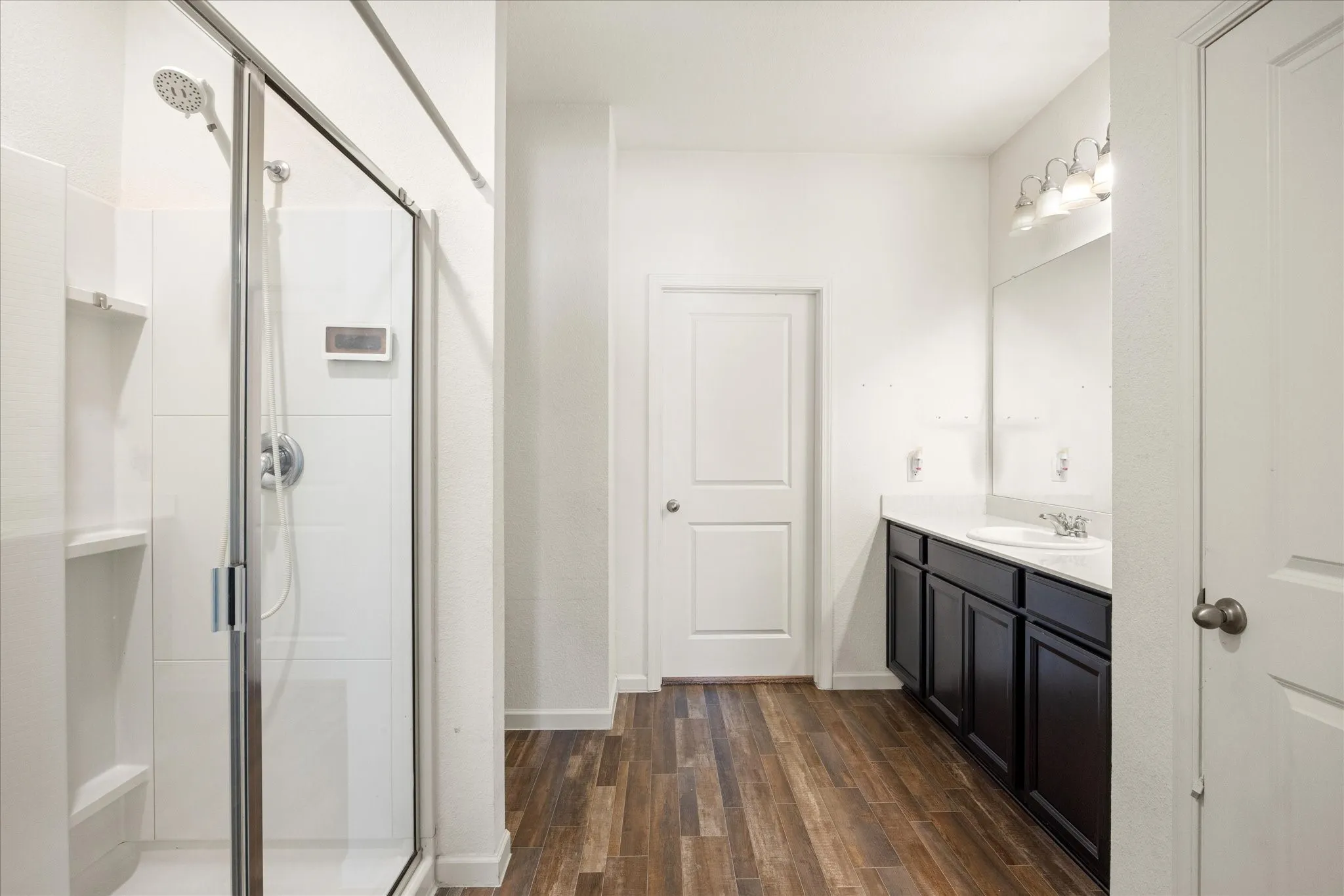 Single Family Residence For Sale in Tarrant County , 433 Starboard Drive, Crowley, Texas 76036, 4 Bedroom, 2 Bathroom, 2 Garage spaces, 1,940 Sqft, built in 2019, mls#21387728, Real Estate Agent in Crowley, Homes For Sale in Tarrant county, Homes For Sale in Crowley, Realtor in Crowley Texas, Real Estate Brokerage Independent Realty Texas, Luminita Cordes Realtor